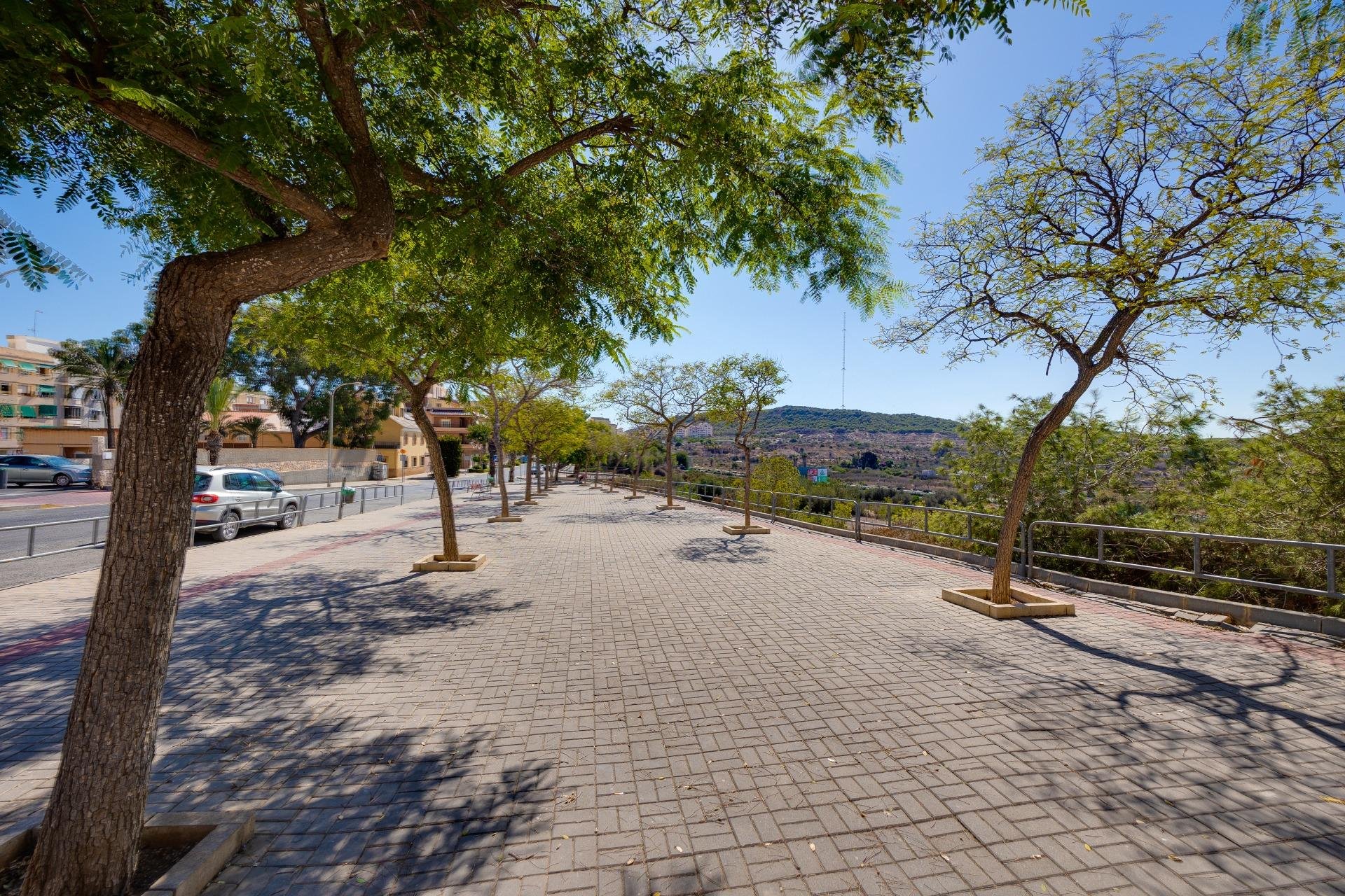 Használt Ingatlanok - Apartman -
Guardamar del Segura - Pueblo