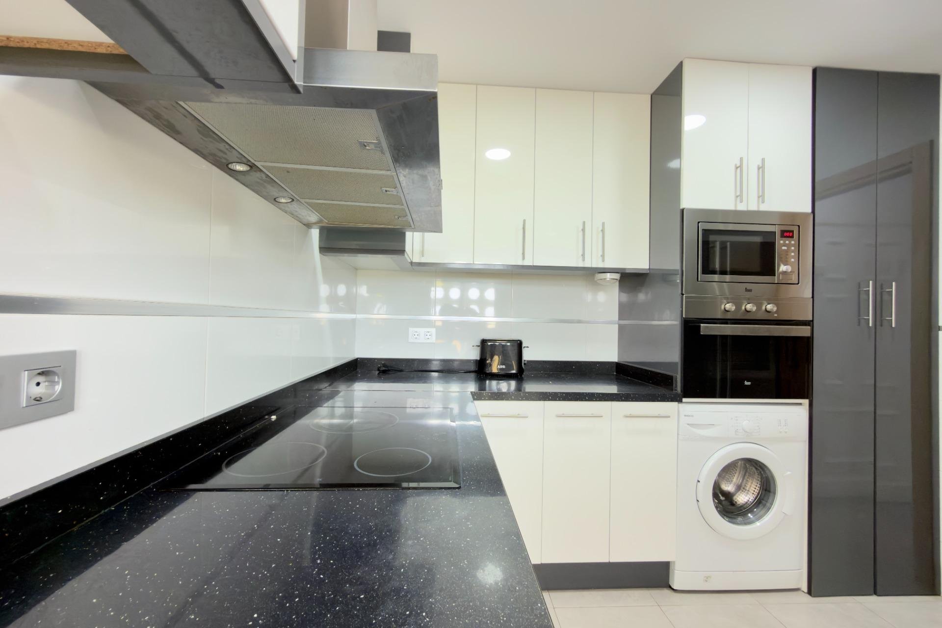 Használt Ingatlanok - Apartman -
Guardamar del Segura - Urbanizaciones
