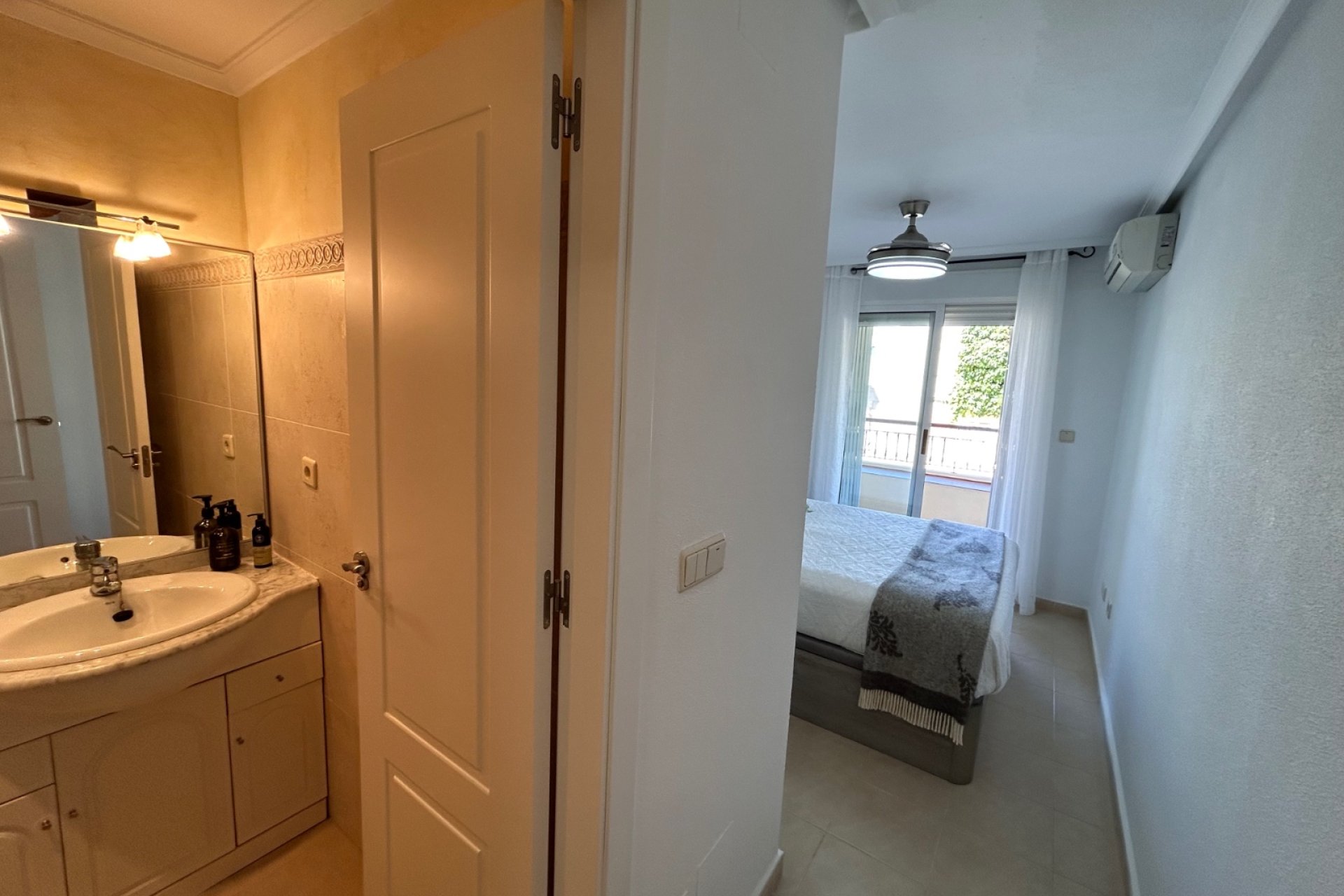 Használt Ingatlanok - Apartman -
Jacarilla - Inland