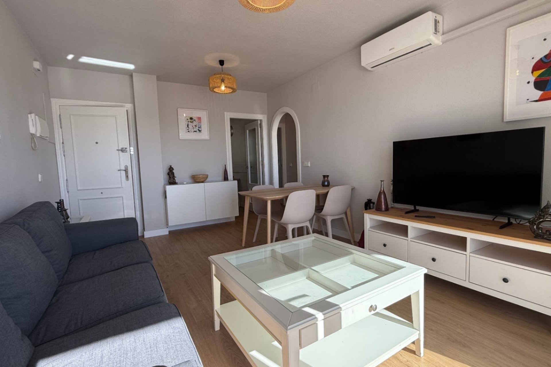 Használt Ingatlanok - Apartman -
Orihuela - Inland