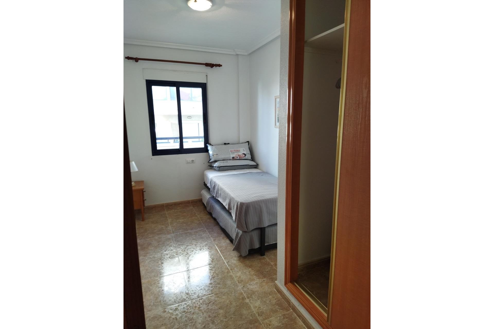 Használt Ingatlanok - Apartman -
Orihuela - Inland