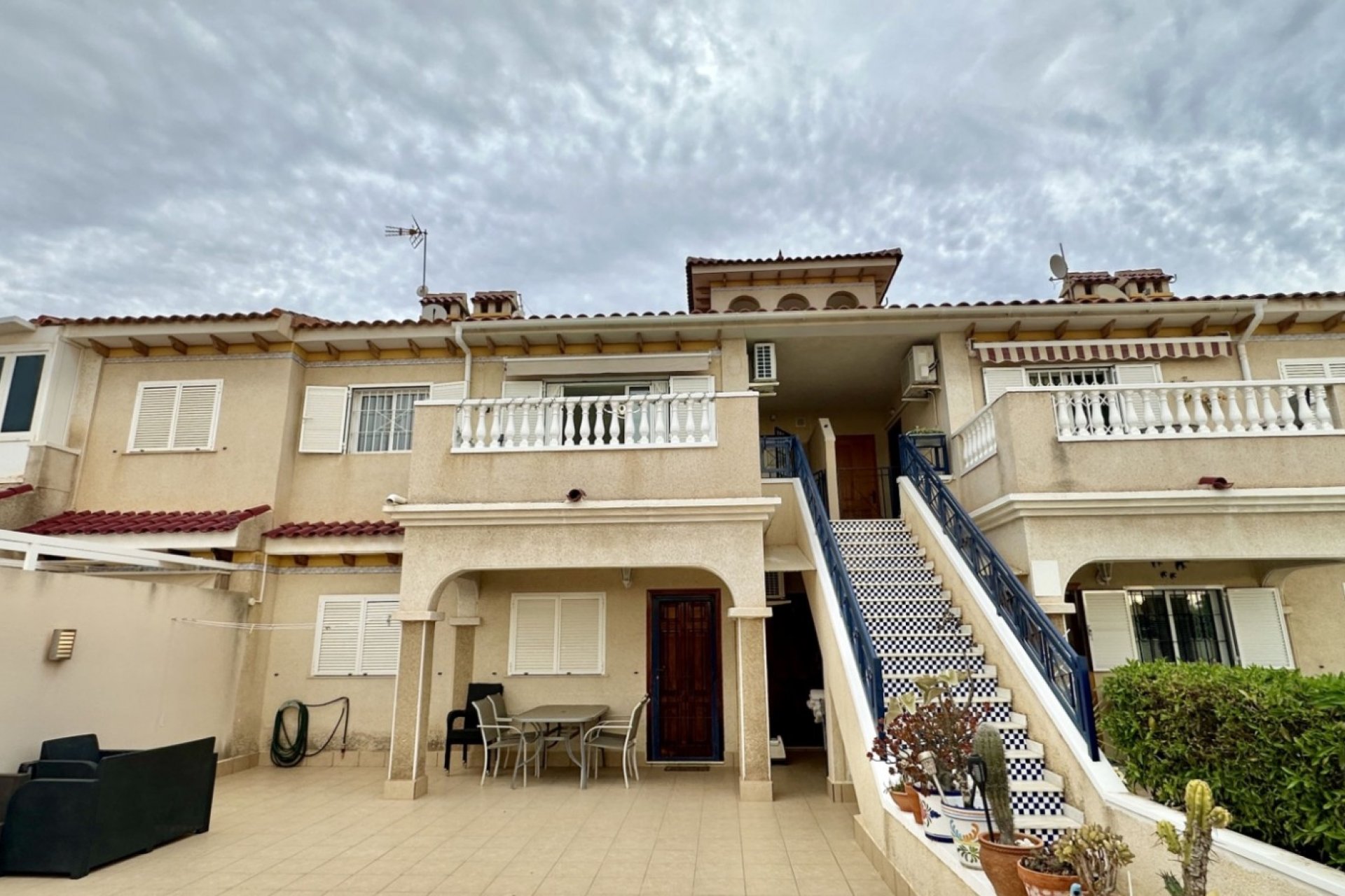 Használt Ingatlanok - Apartman -
Orihuela - Inland