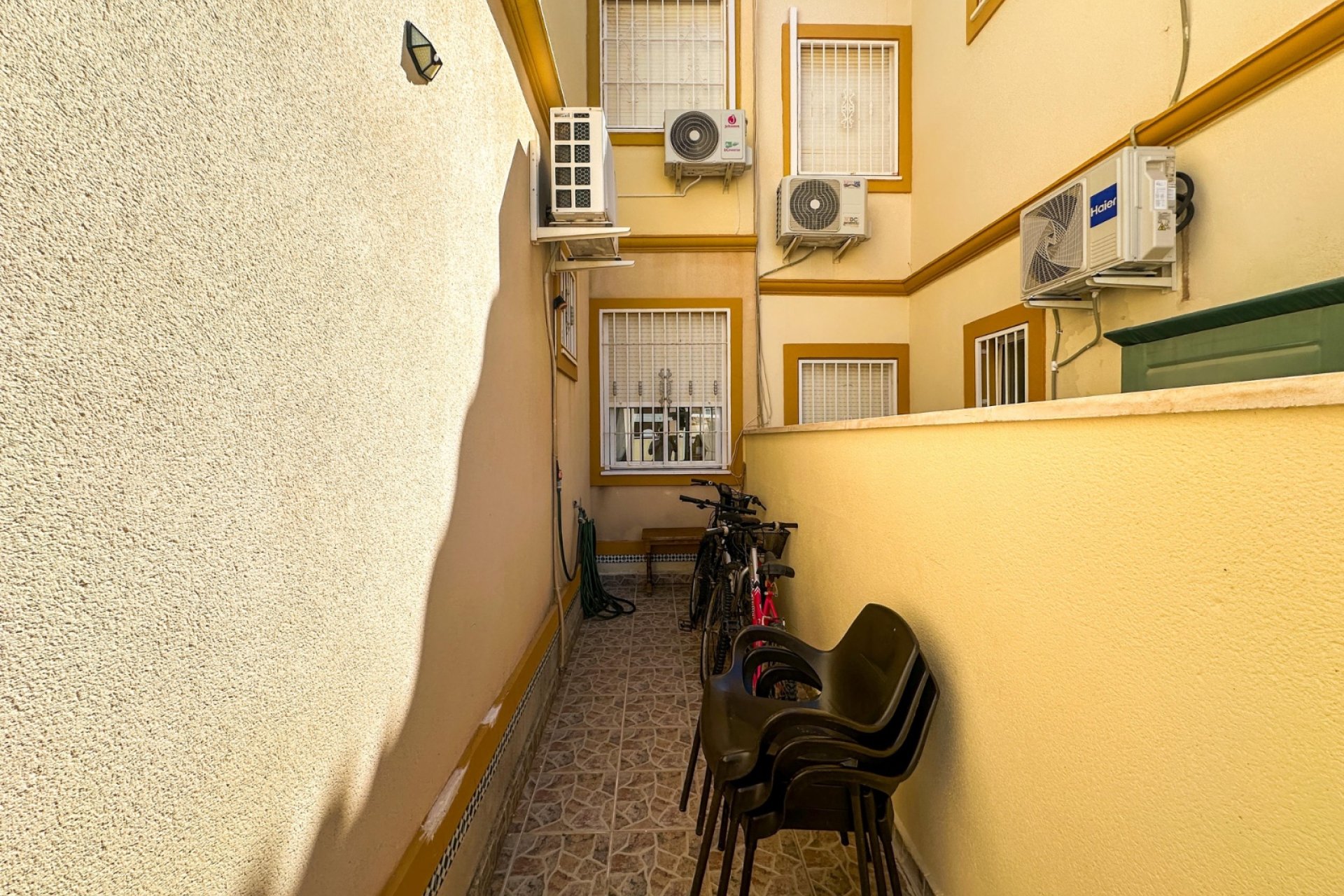Használt Ingatlanok - Apartman -
Orihuela - Inland