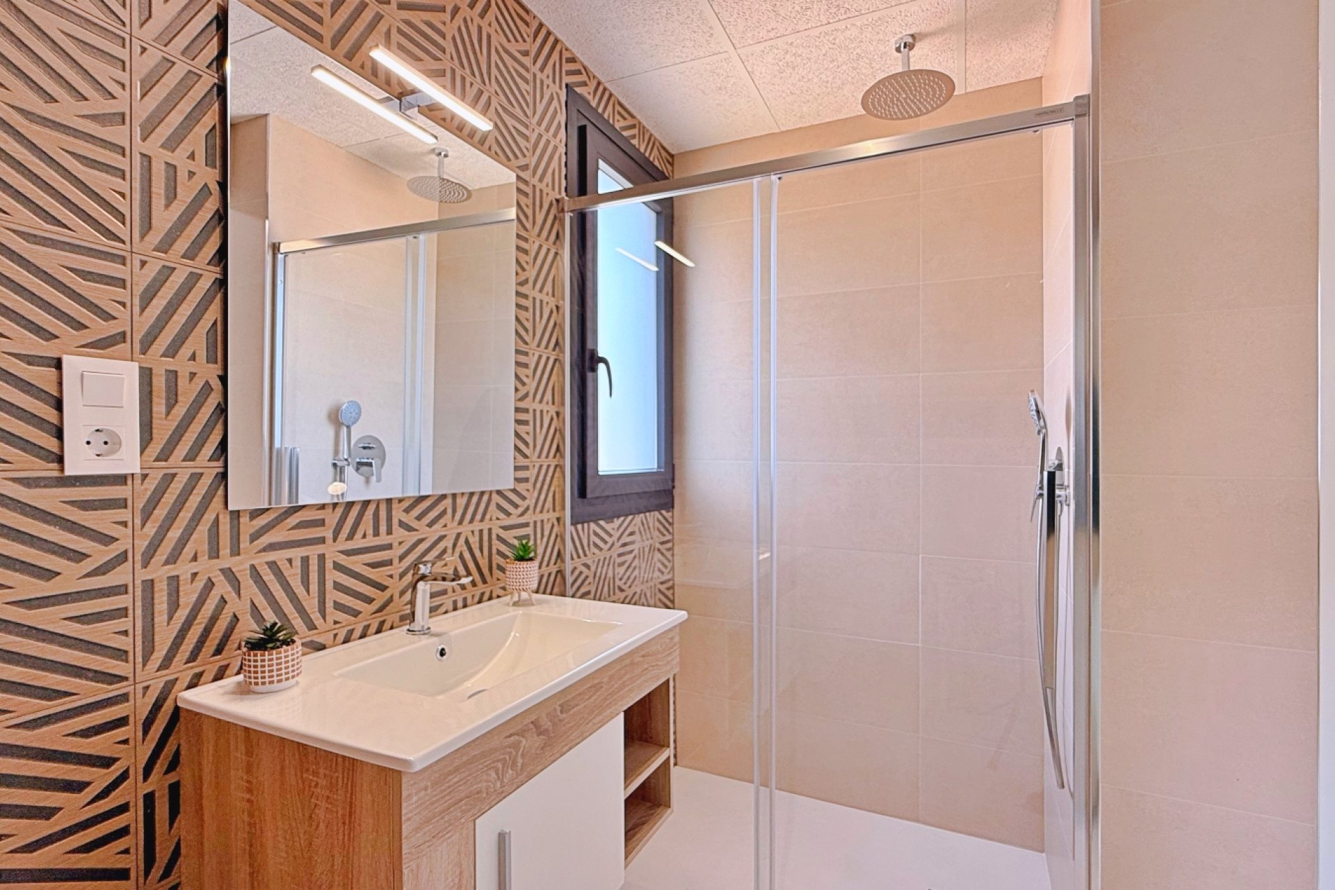 Használt Ingatlanok - Apartman -
Orihuela - Inland