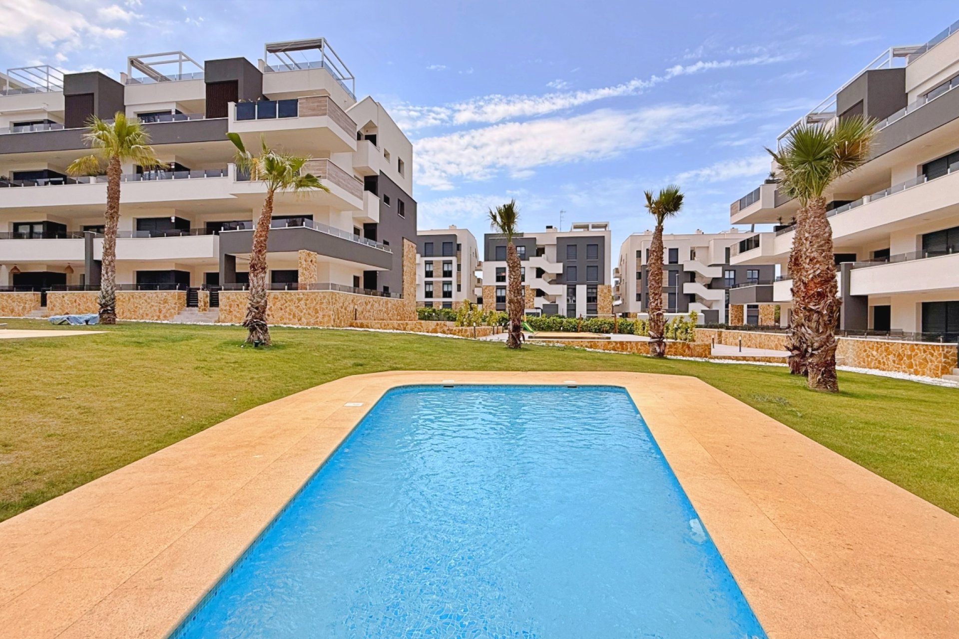 Használt Ingatlanok - Apartman -
Orihuela - Inland