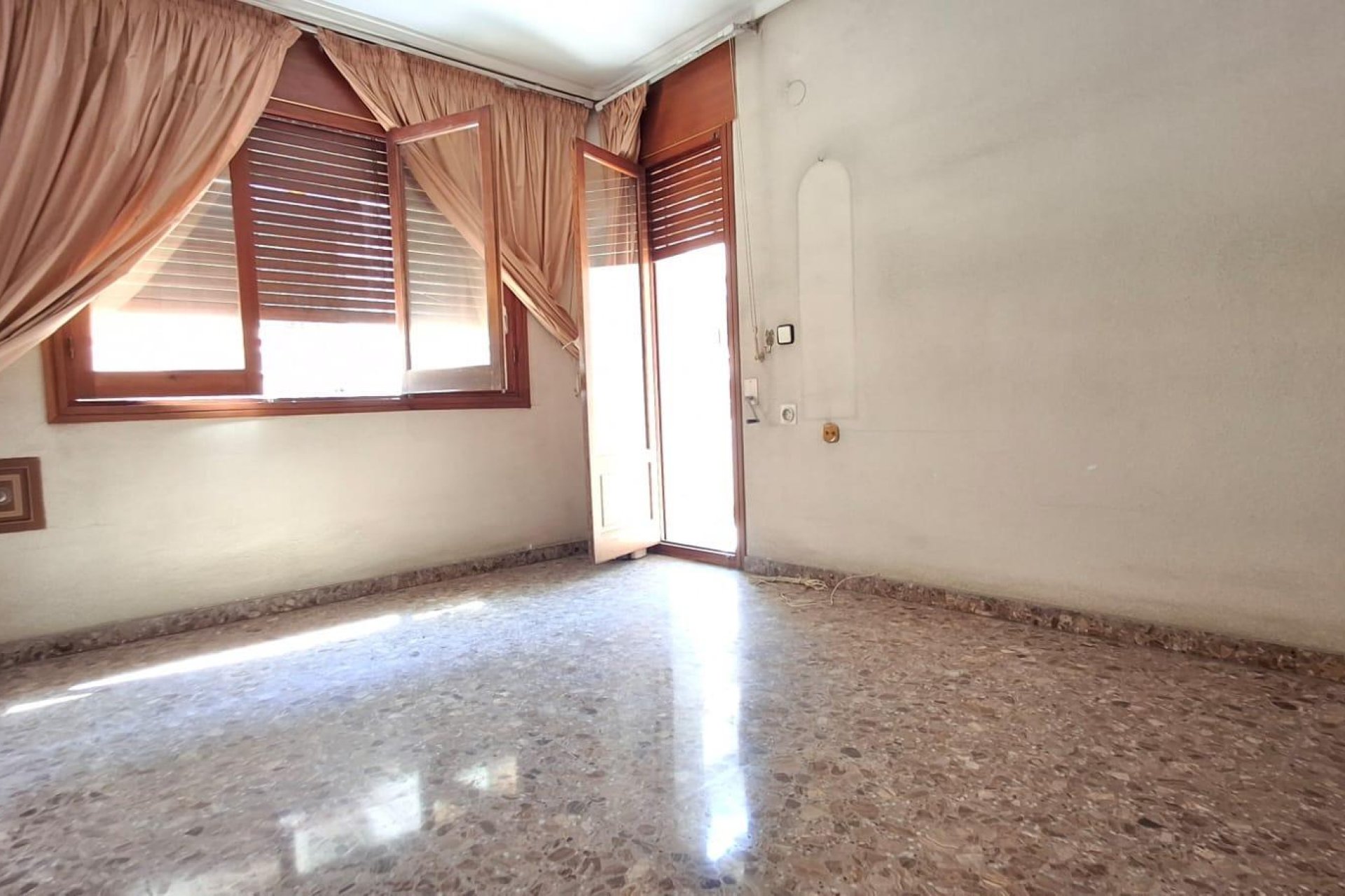 Használt Ingatlanok - Apartman -
Orihuela - Zona Centro