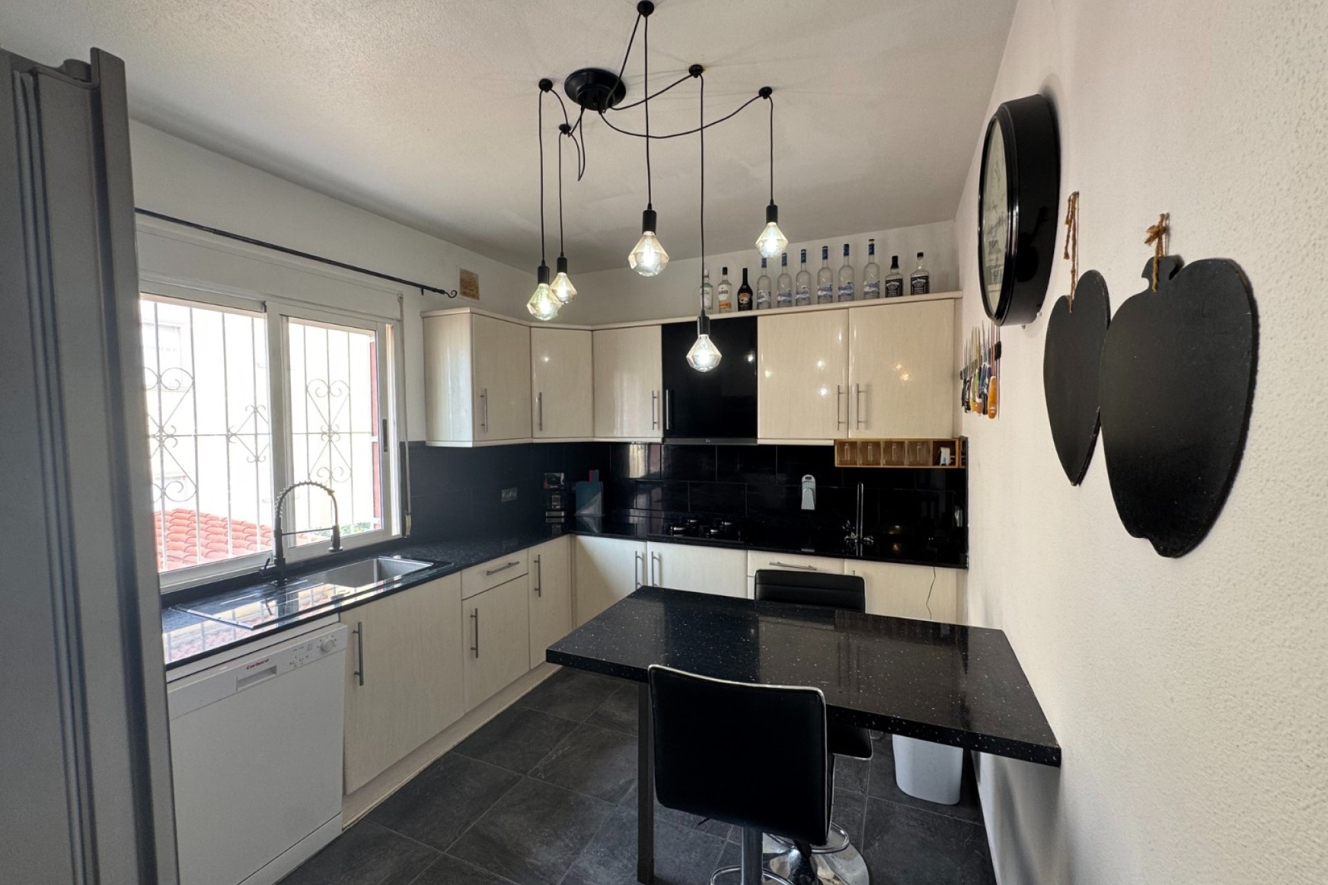 Használt Ingatlanok - Apartman -
San Miguel de Salinas - Inland
