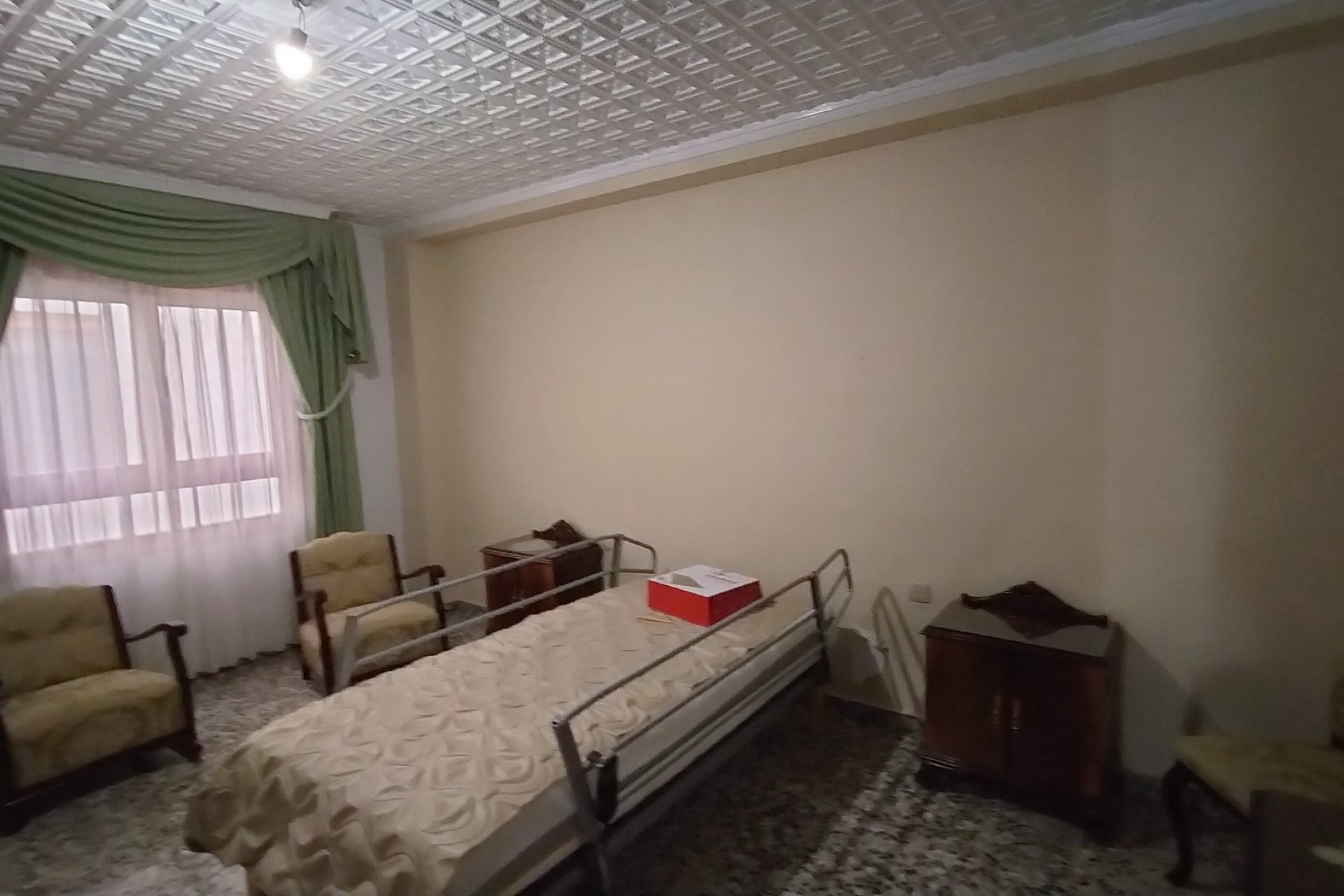 Használt Ingatlanok - Apartman -
Sax - Inland