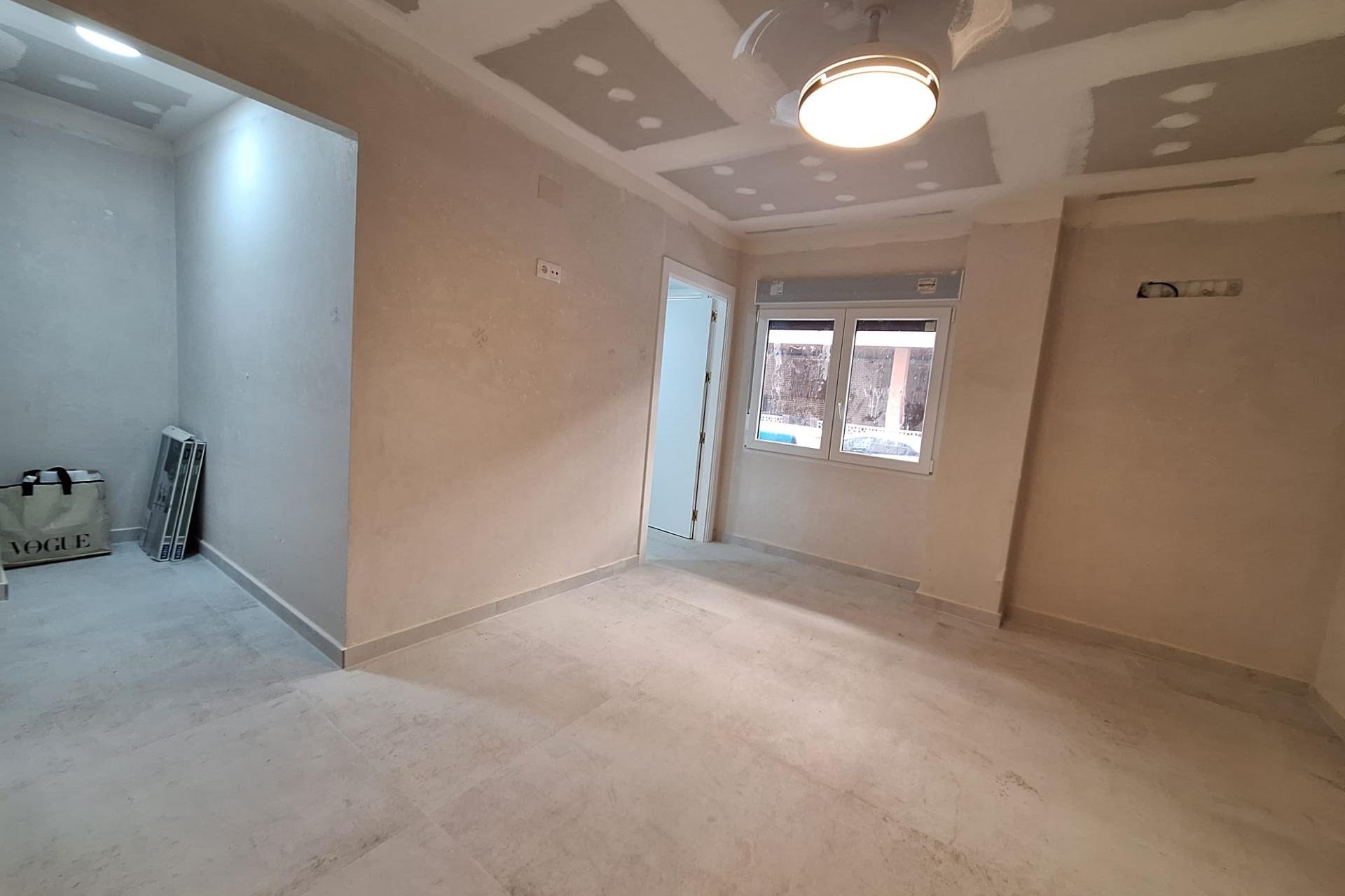 Használt Ingatlanok - Apartman -
Torrevieja - Acequion