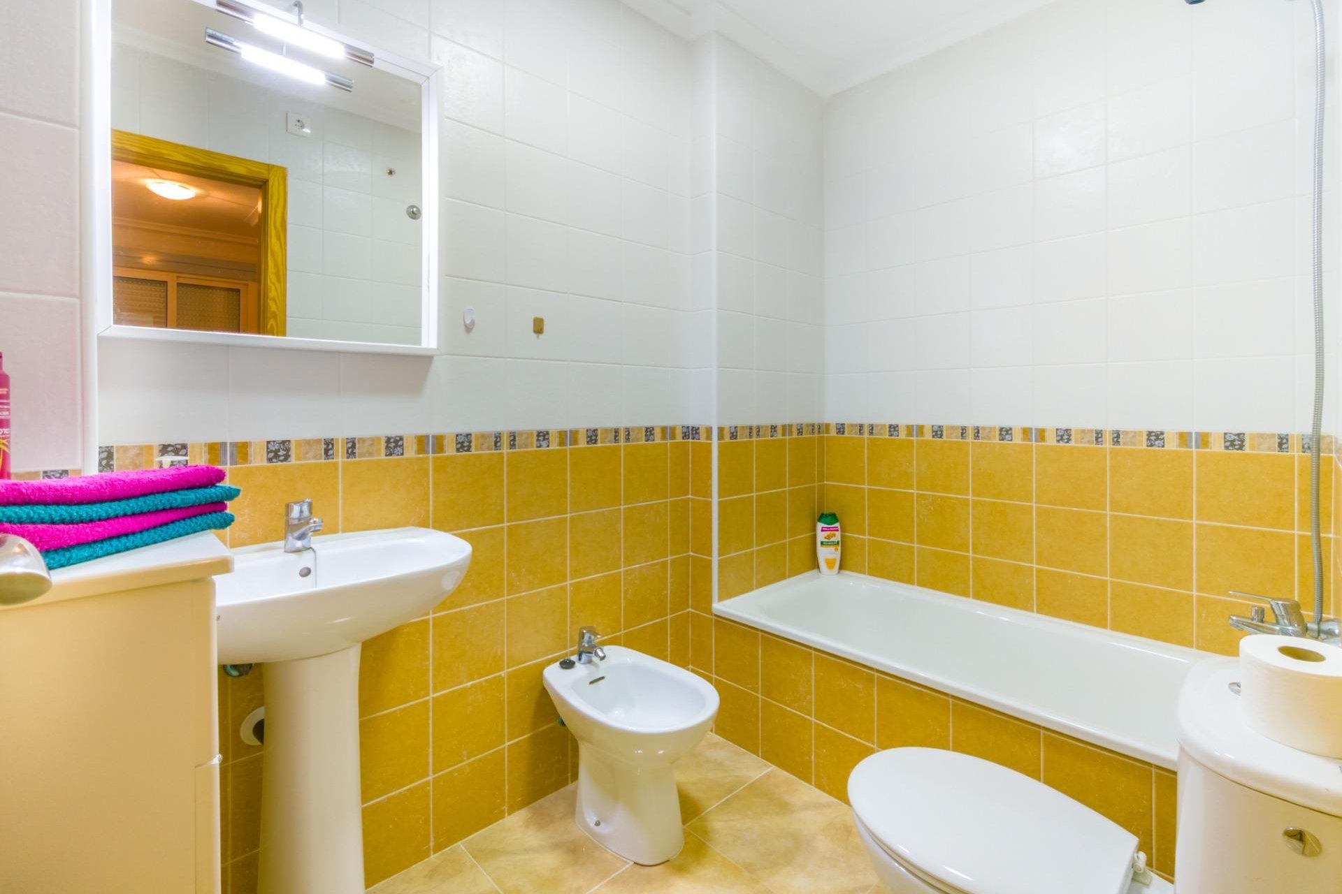 Használt Ingatlanok - Apartman -
Torrevieja - Acequion