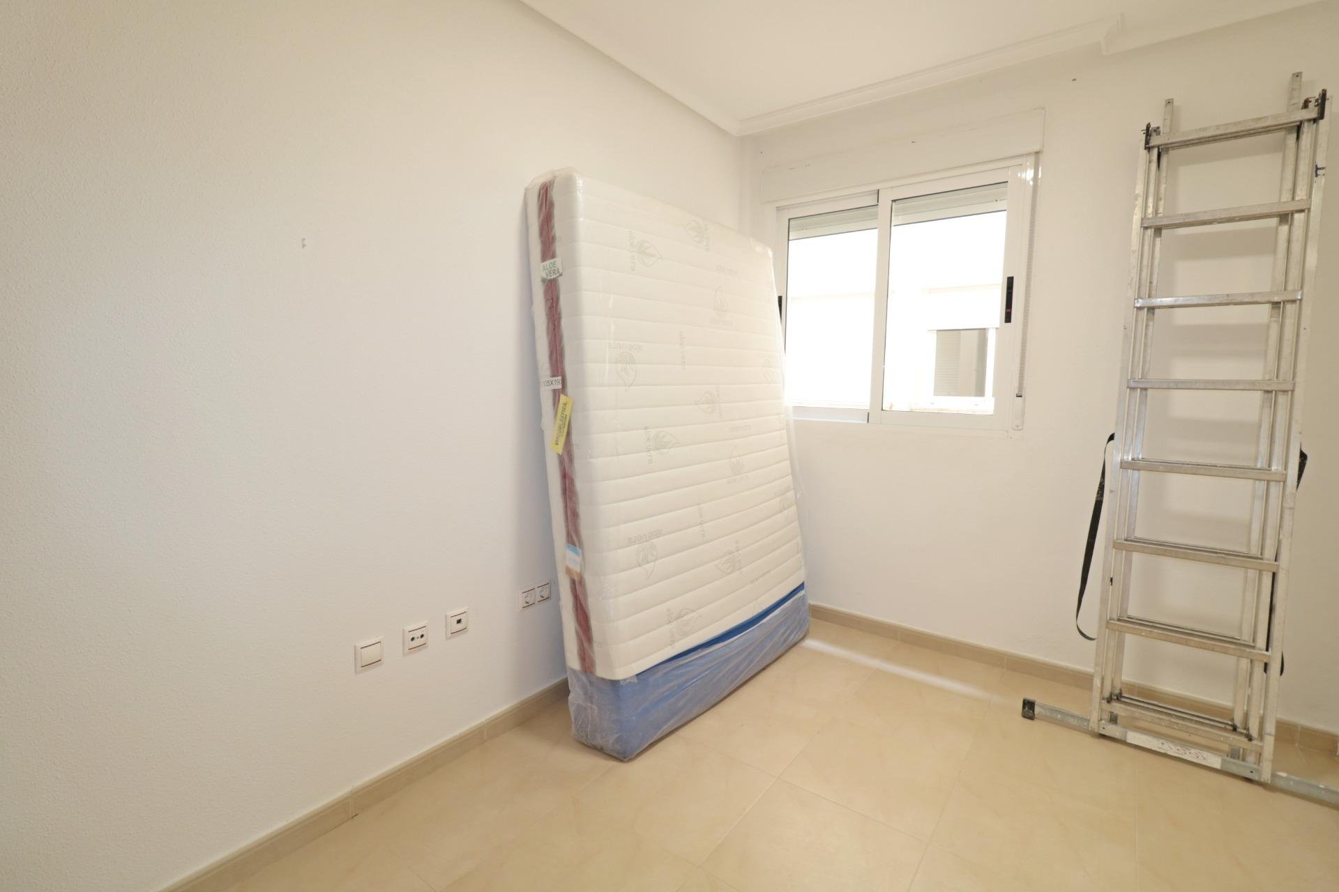 Használt Ingatlanok - Apartman -
Torrevieja - Acequion