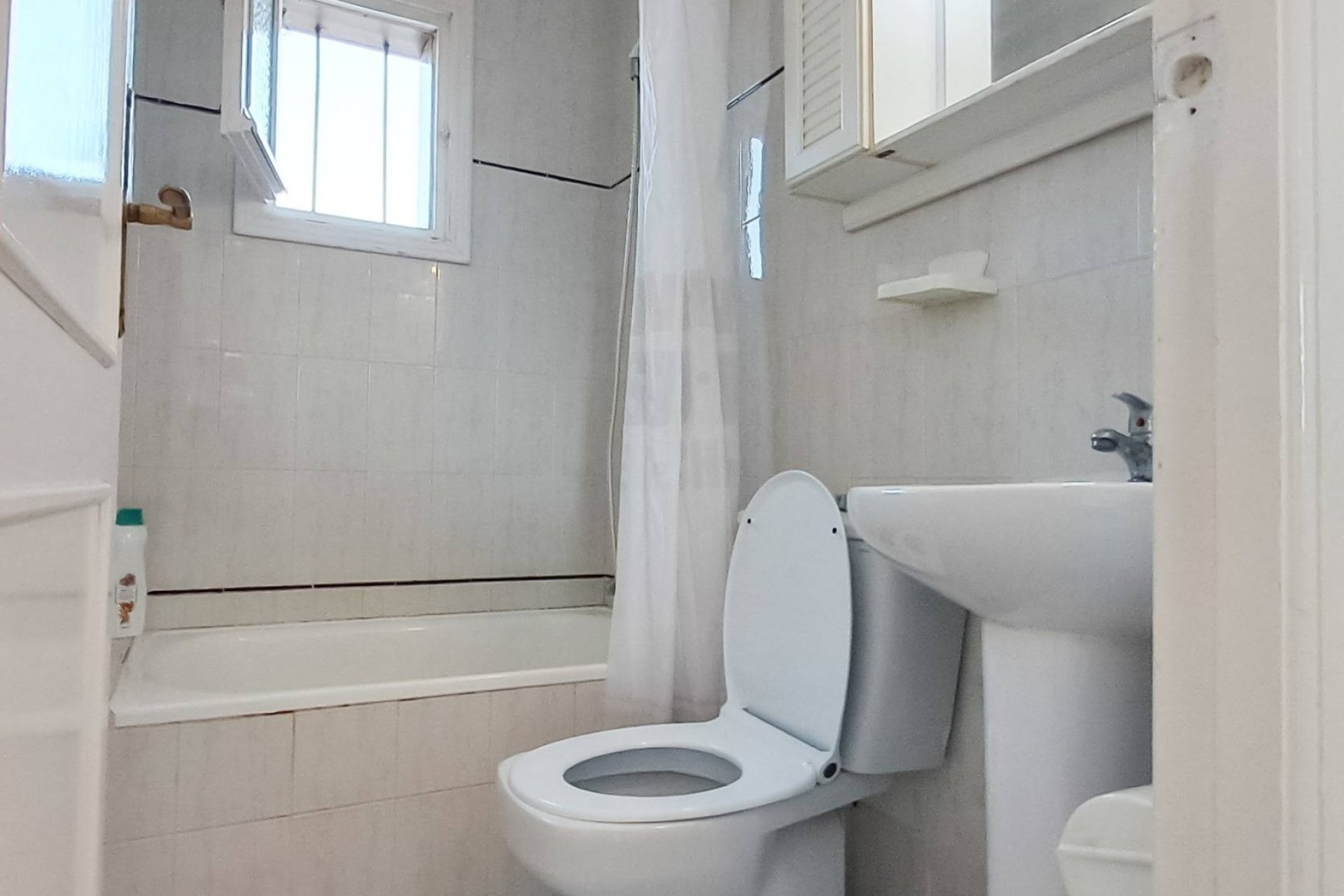 Használt Ingatlanok - Apartman -
Torrevieja - Aguas Nuevas 2