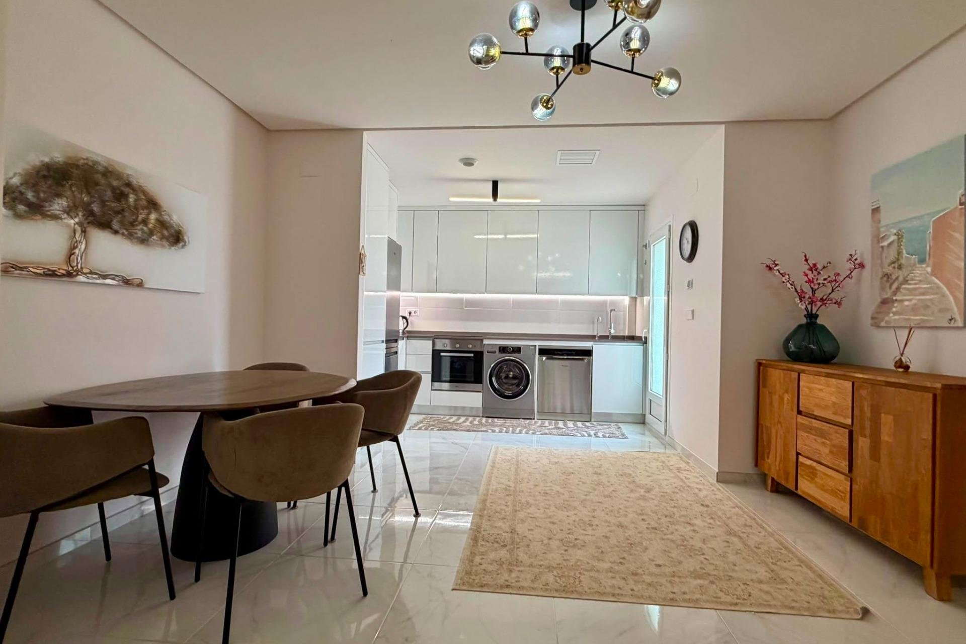 Használt Ingatlanok - Apartman -
Torrevieja - Aguas Nuevas