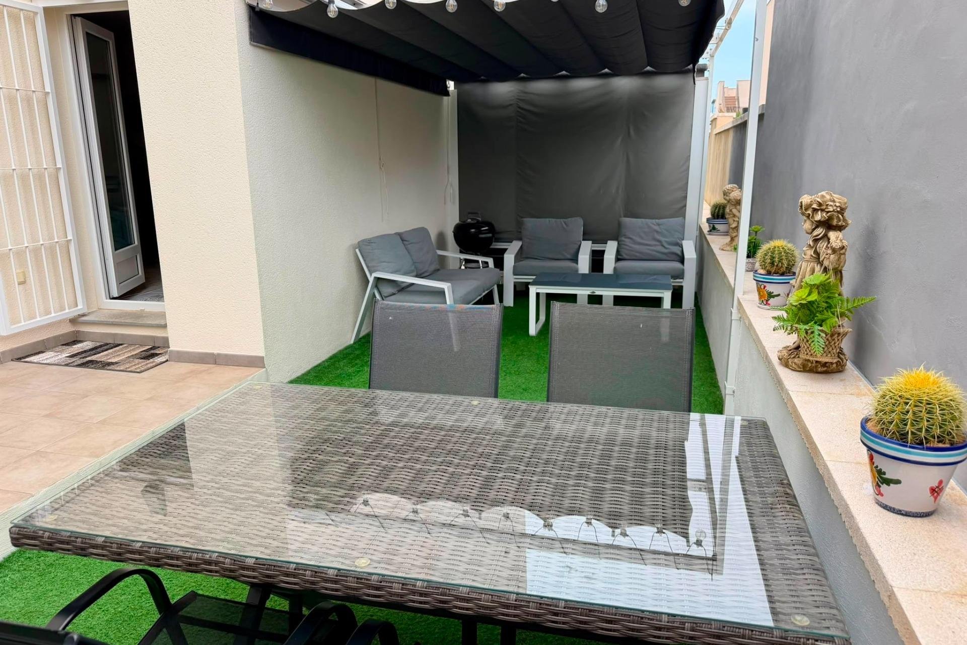 Használt Ingatlanok - Apartman -
Torrevieja - Aguas Nuevas