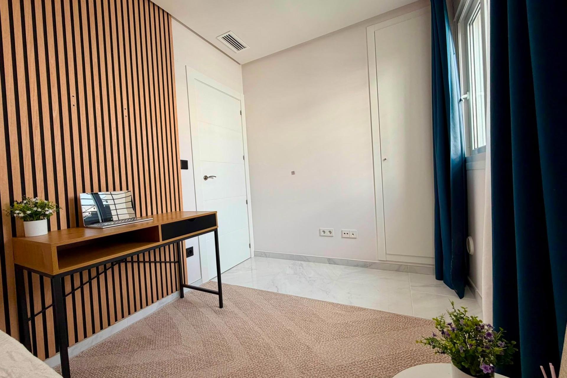 Használt Ingatlanok - Apartman -
Torrevieja - Aguas Nuevas