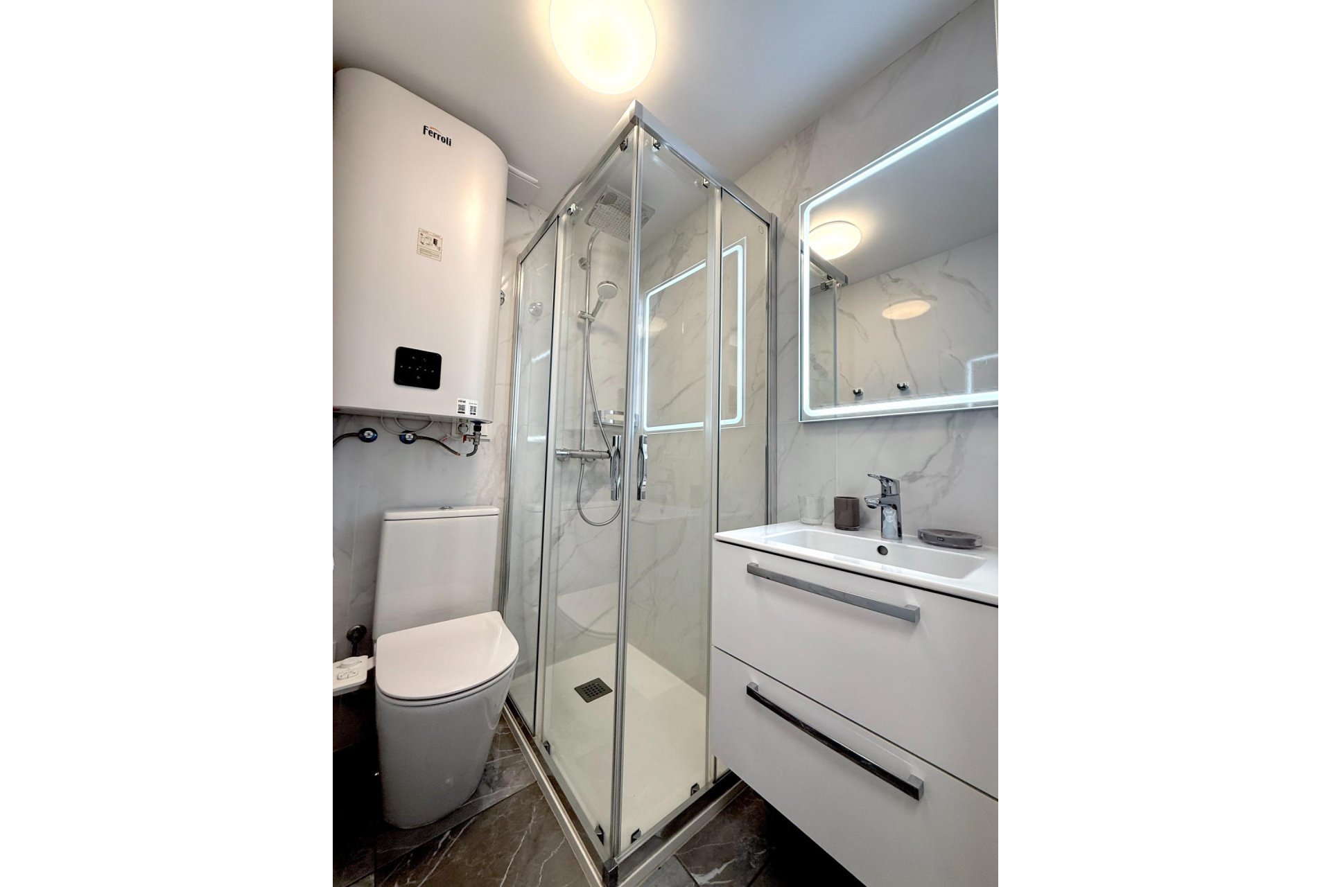 Használt Ingatlanok - Apartman -
Torrevieja - Cabo Cervera