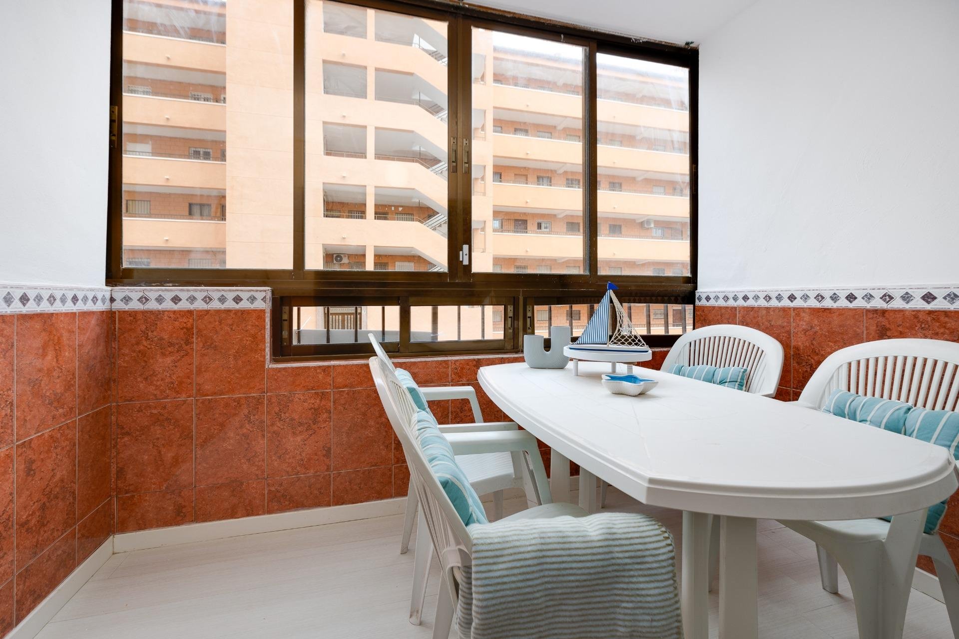 Használt Ingatlanok - Apartman -
Torrevieja - Cabo Cervera