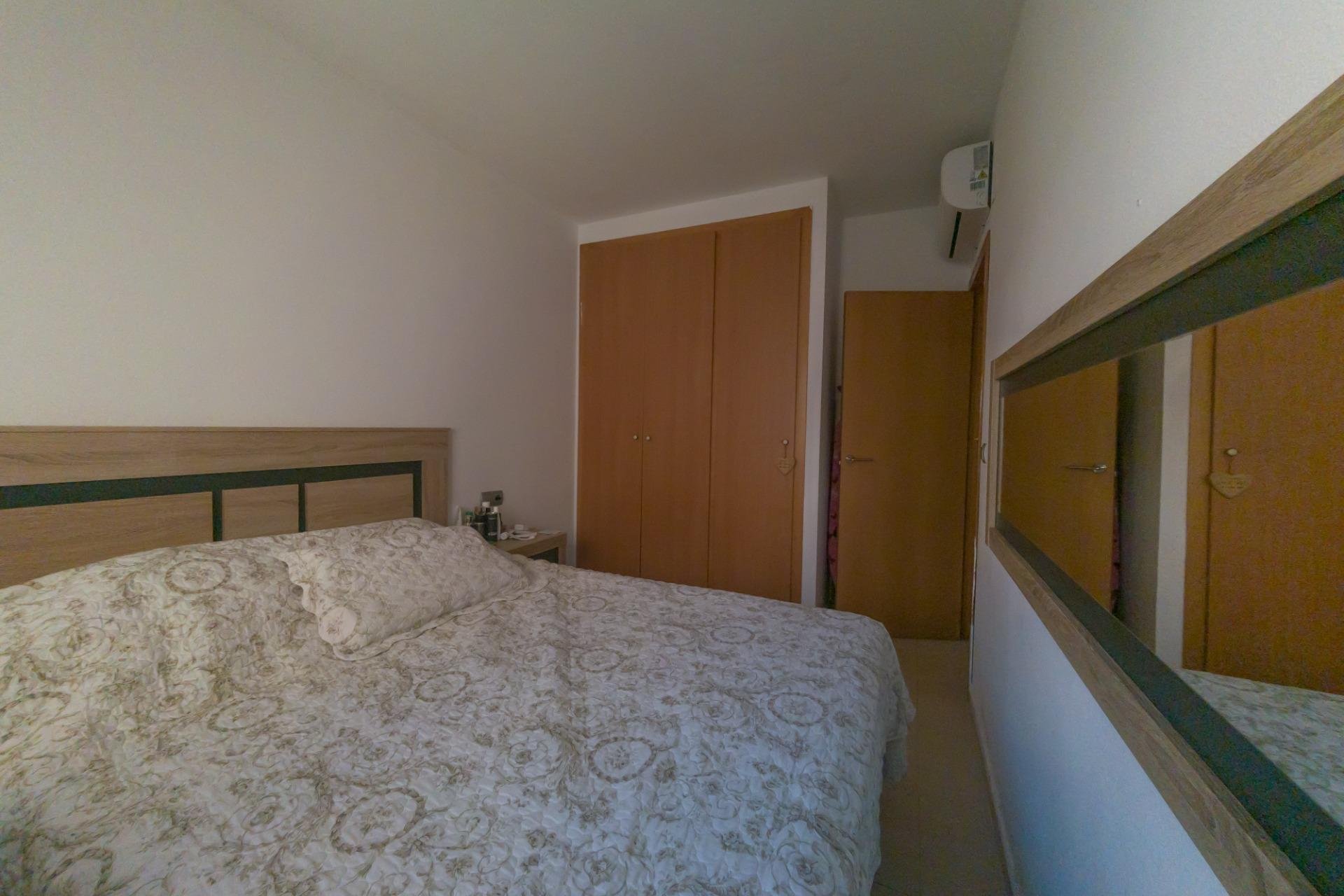 Használt Ingatlanok - Apartman -
Torrevieja - Cala Del Palangre