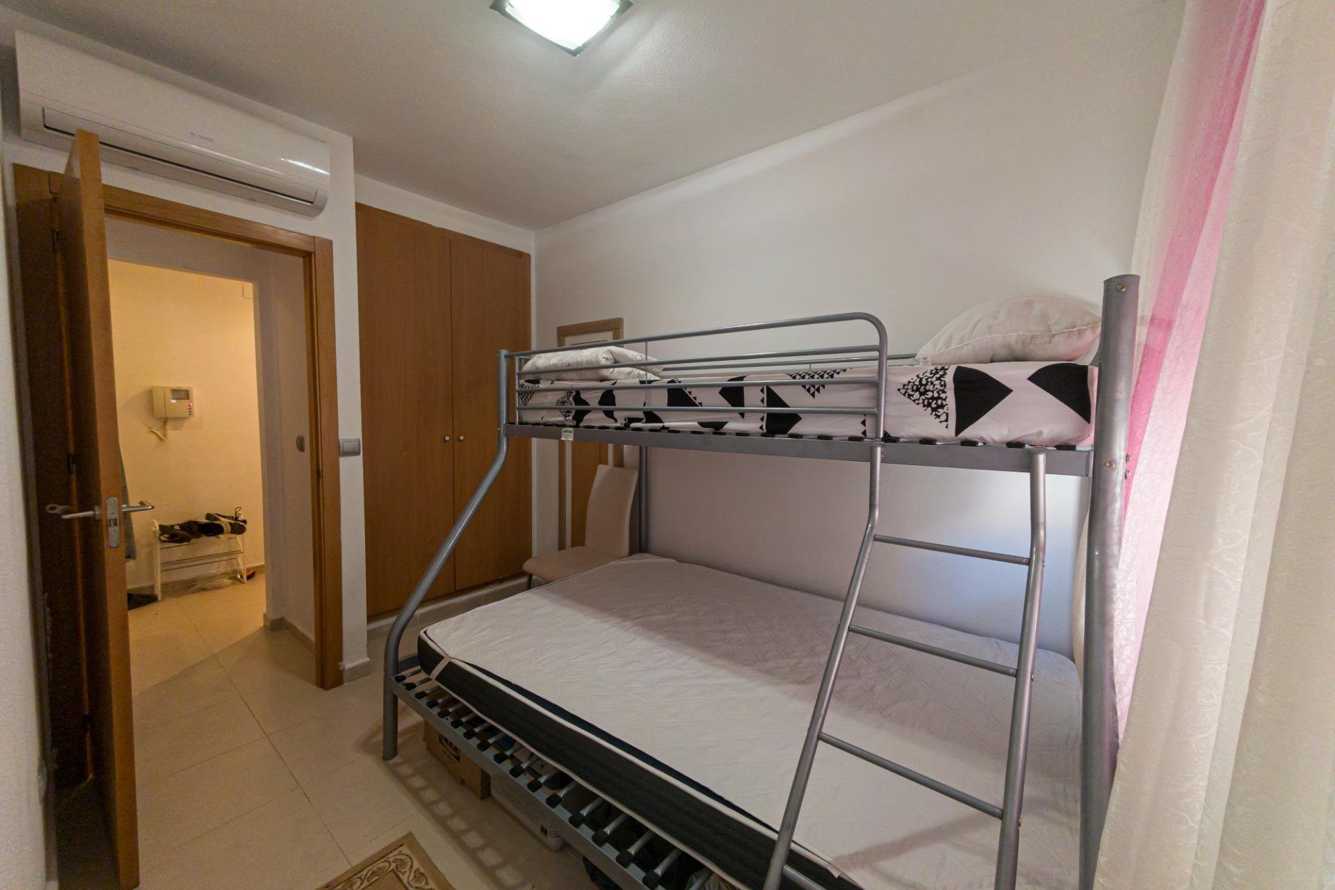 Használt Ingatlanok - Apartman -
Torrevieja - Cala Del Palangre