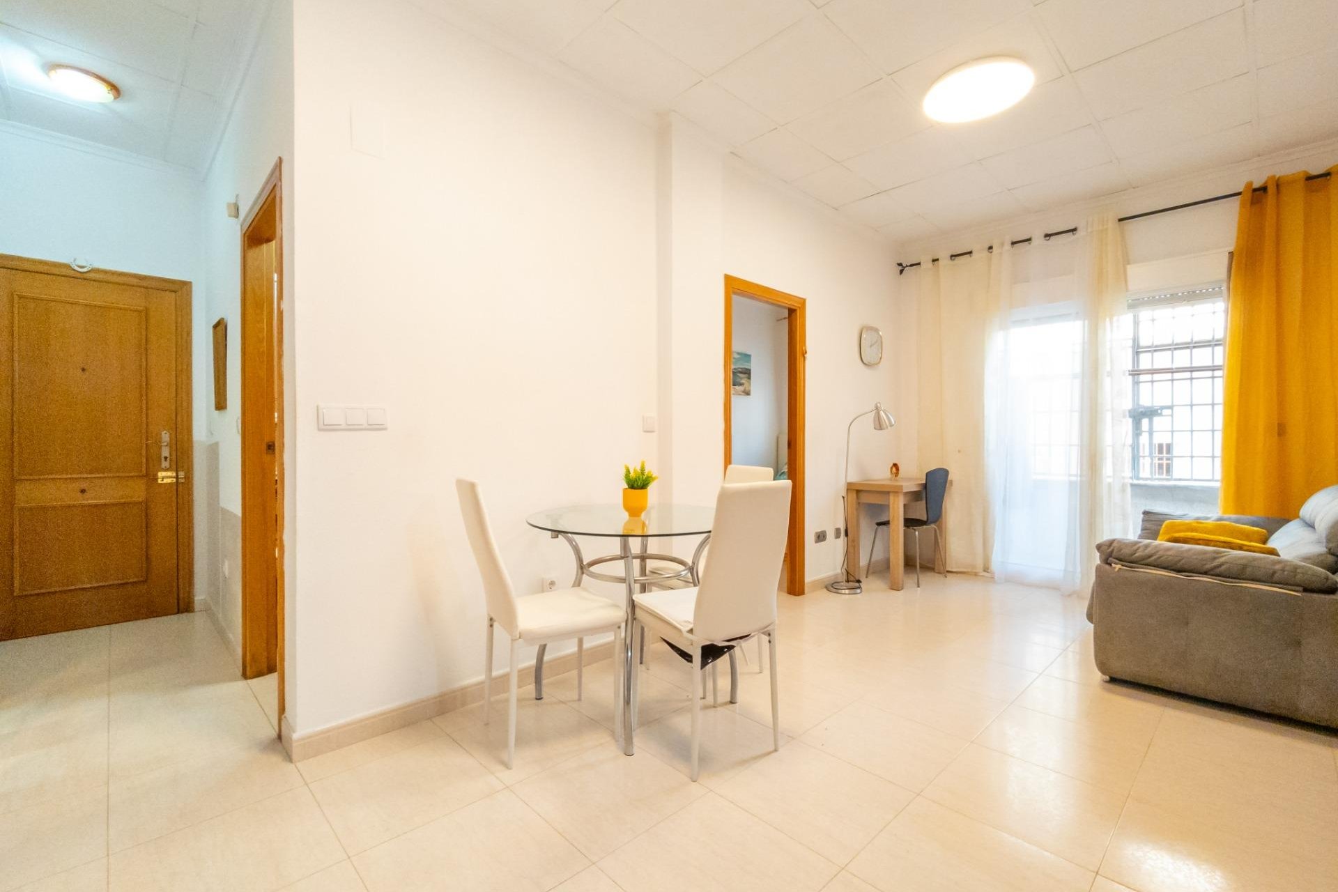 Használt Ingatlanok - Apartman -
Torrevieja - Centro