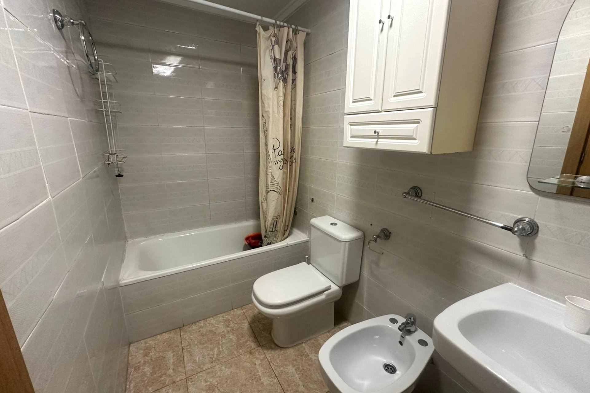 Használt Ingatlanok - Apartman -
Torrevieja - Centro