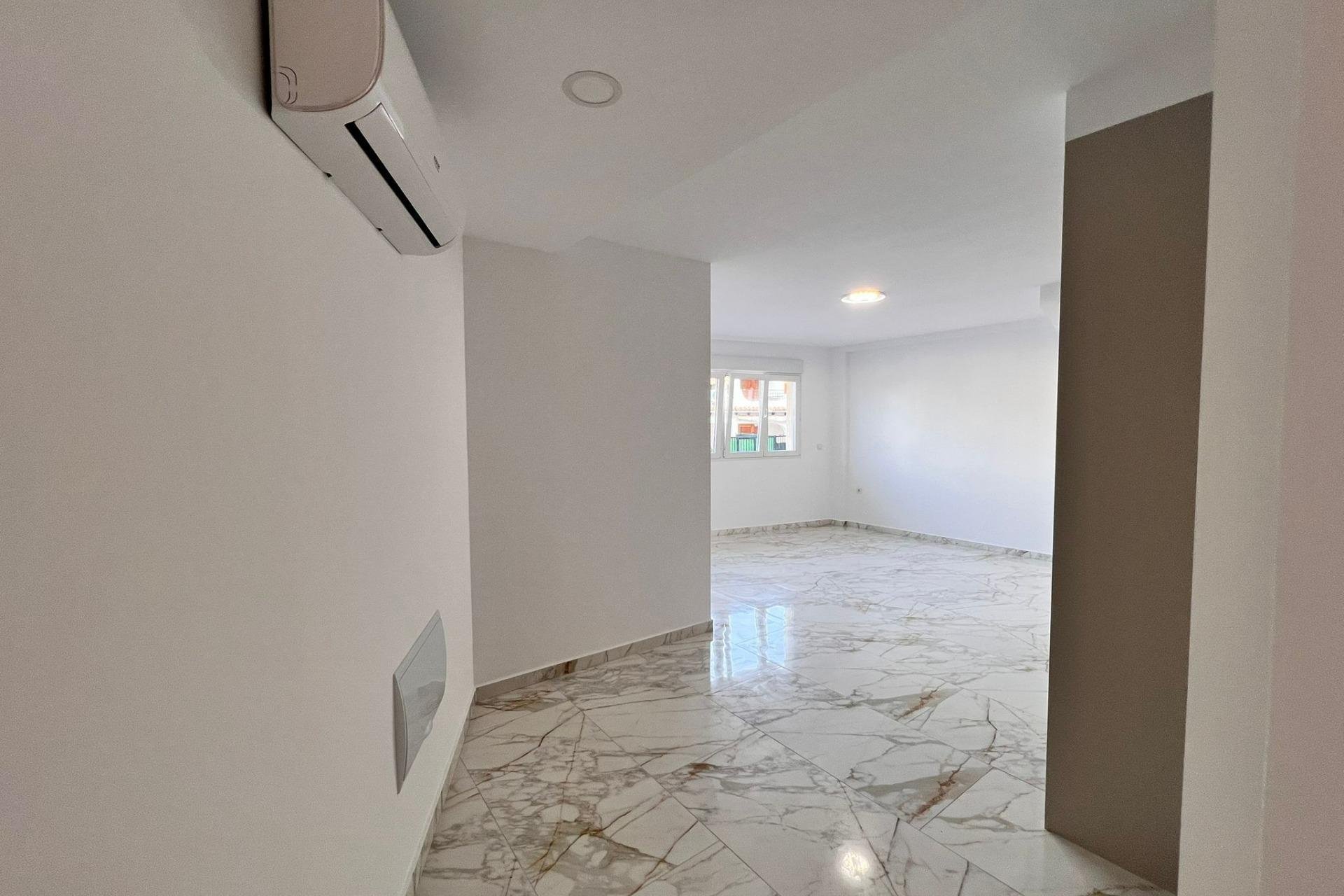 Használt Ingatlanok - Apartman -
Torrevieja - Centro