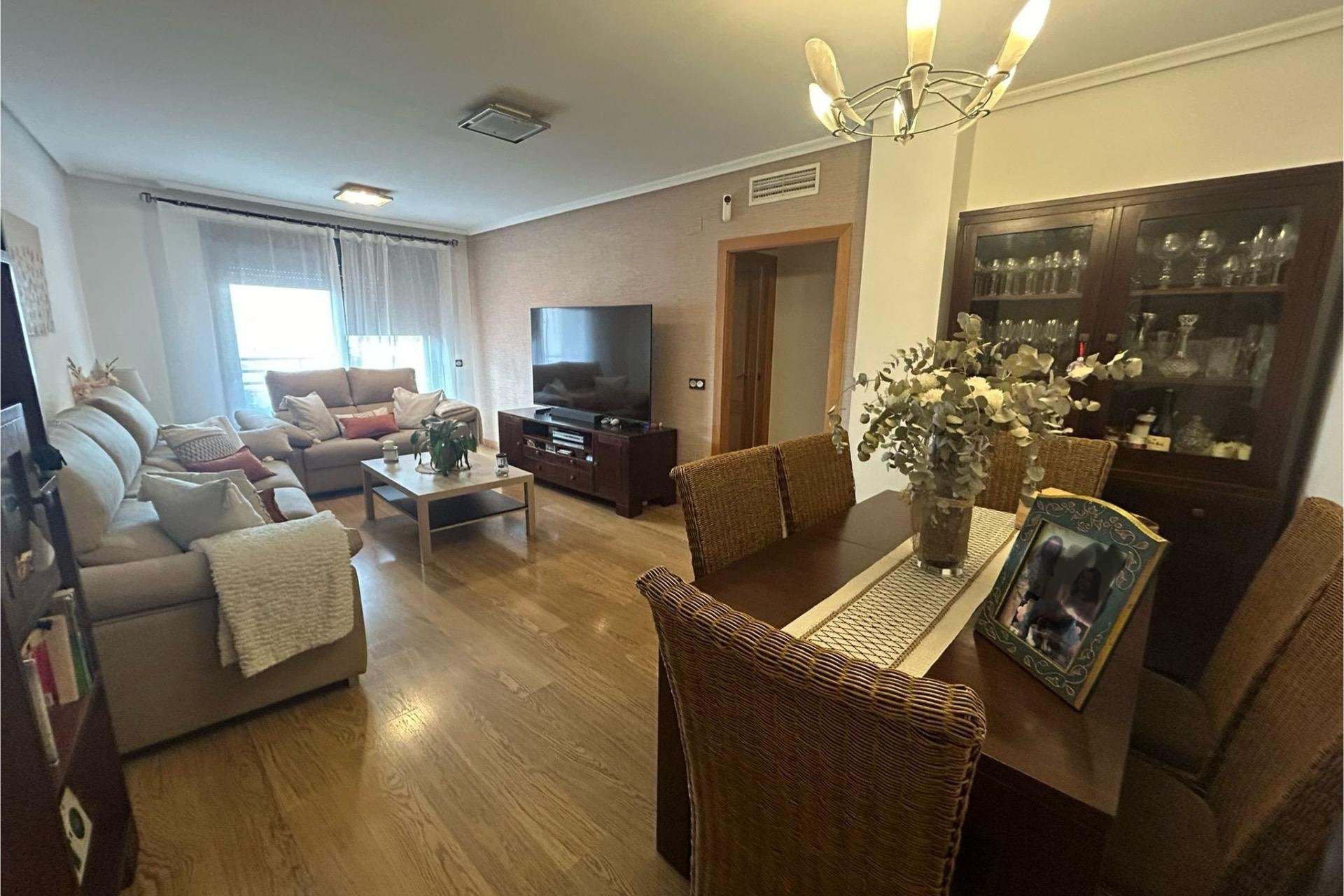 Használt Ingatlanok - Apartman -
Torrevieja - Centro