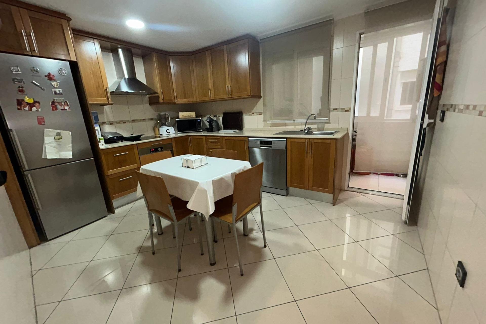 Használt Ingatlanok - Apartman -
Torrevieja - Centro