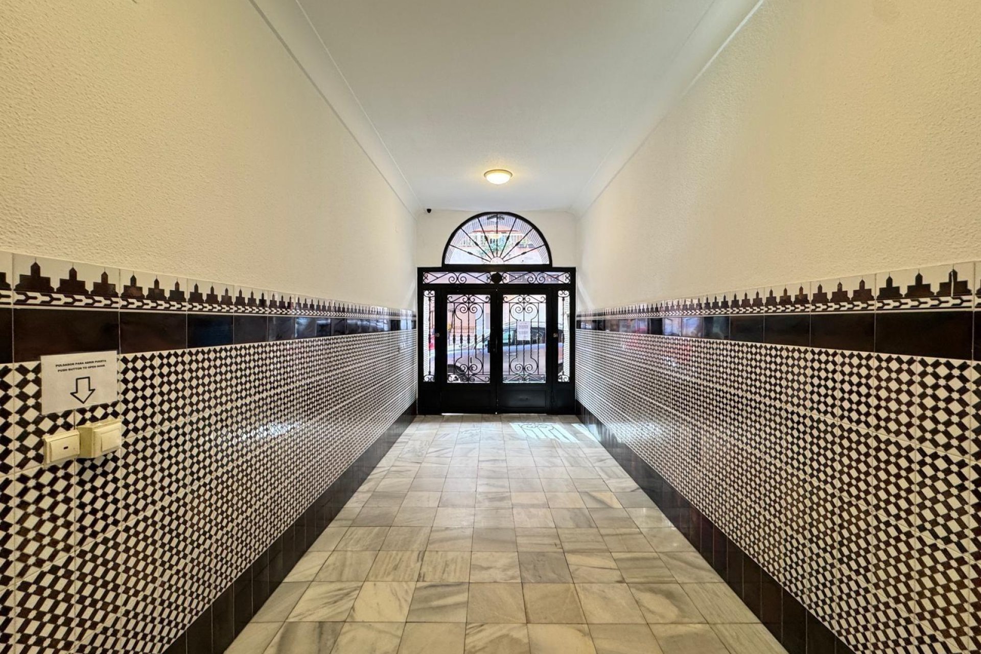 Használt Ingatlanok - Apartman -
Torrevieja - Centro