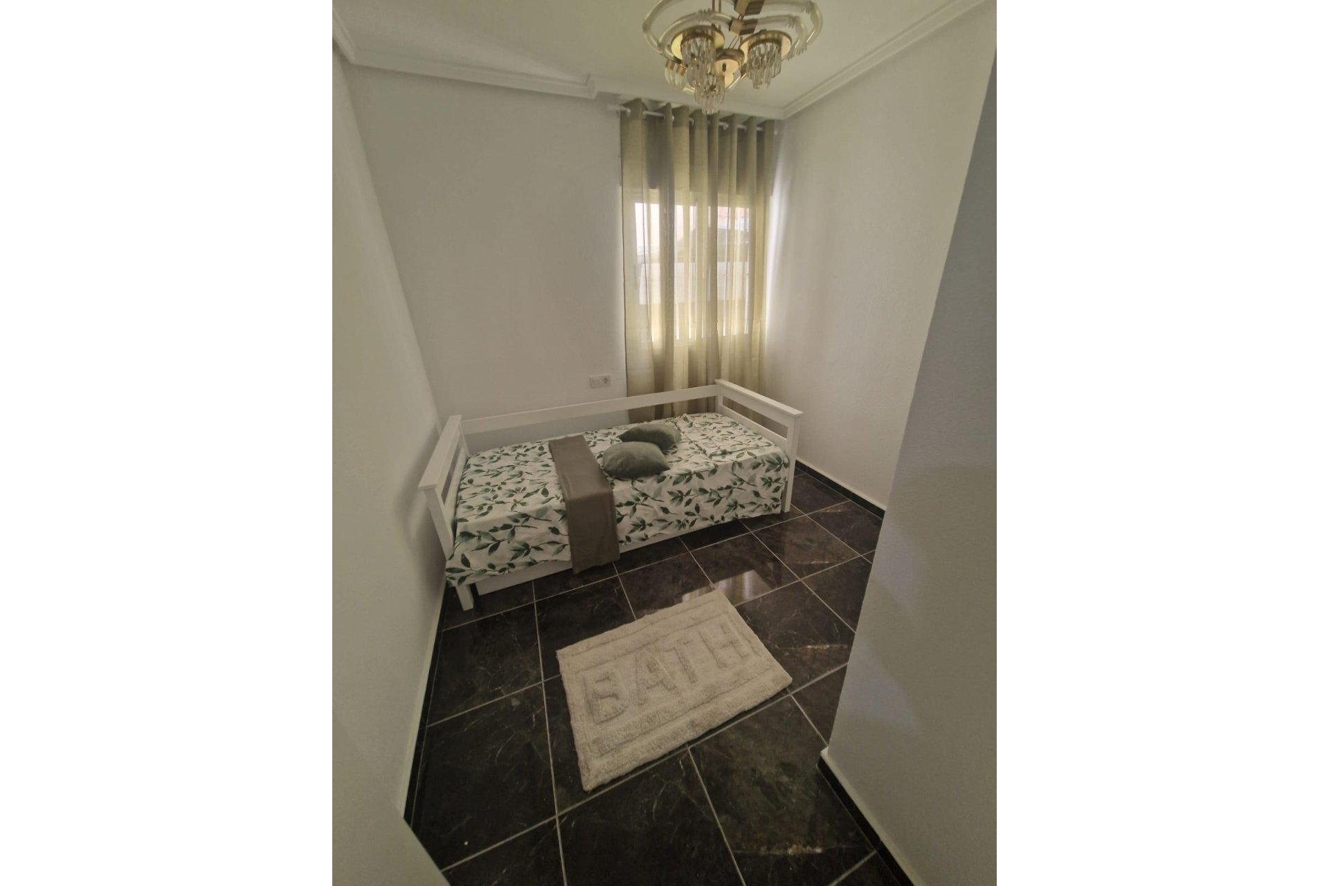 Használt Ingatlanok - Apartman -
Torrevieja - Centrum - Muelle Pesquero