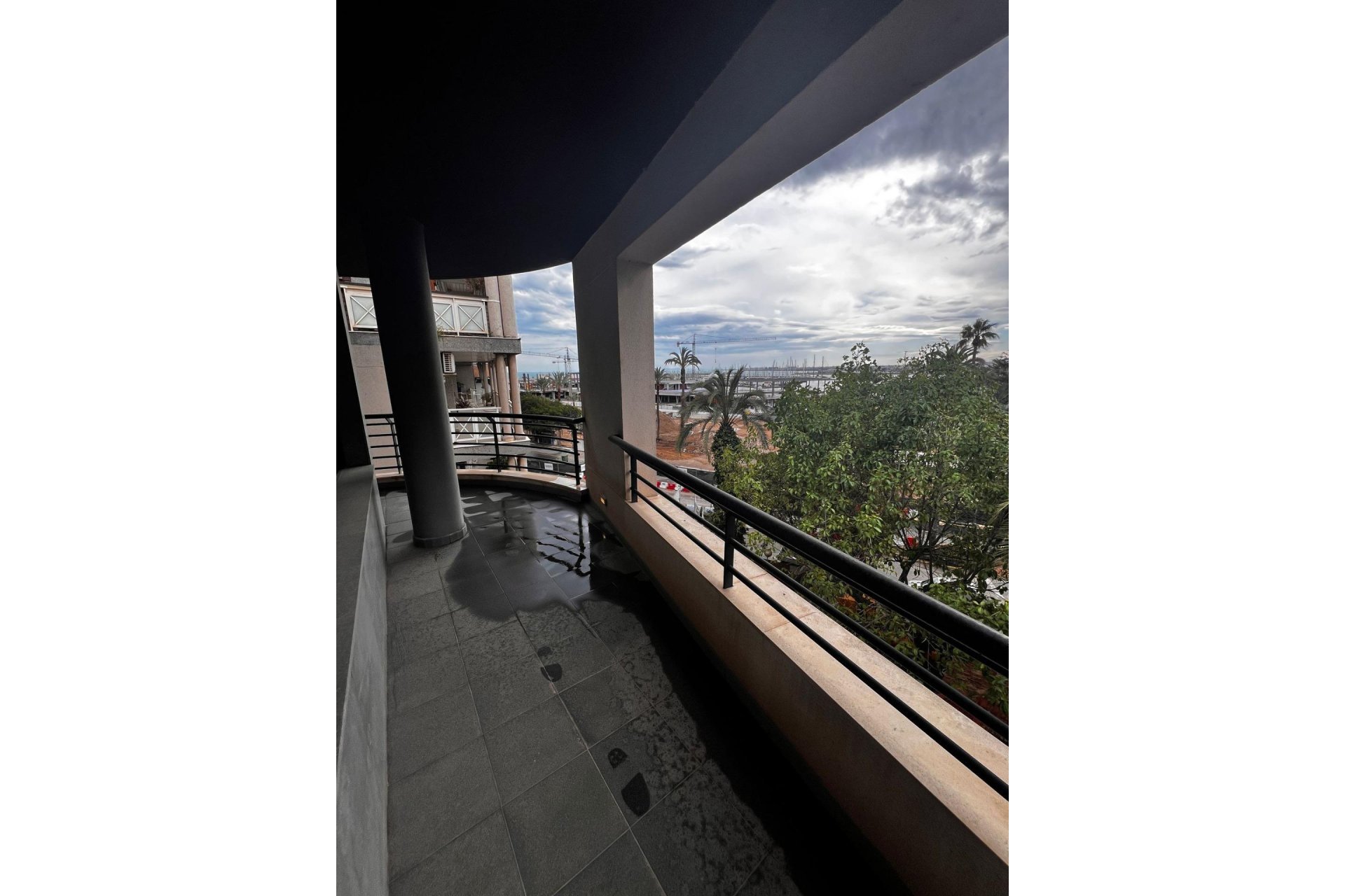 Használt Ingatlanok - Apartman -
Torrevieja - Centrum - Muelle Pesquero