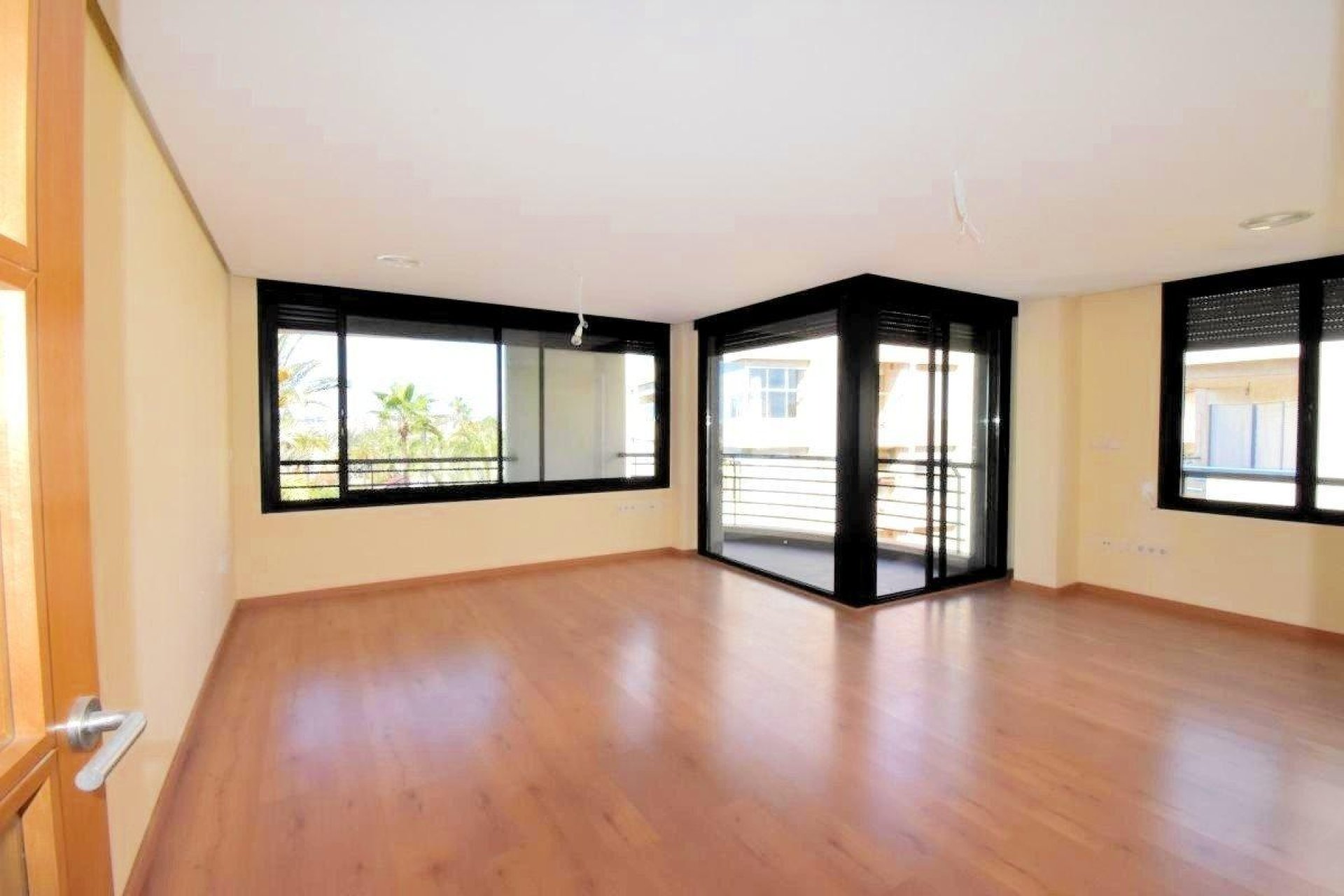 Használt Ingatlanok - Apartman -
Torrevieja - Centrum - Muelle Pesquero