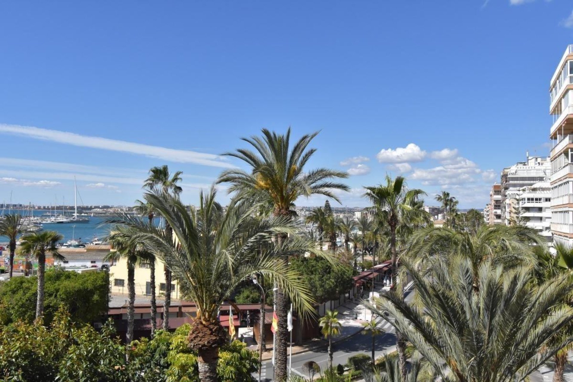 Használt Ingatlanok - Apartman -
Torrevieja - Centrum - Muelle Pesquero