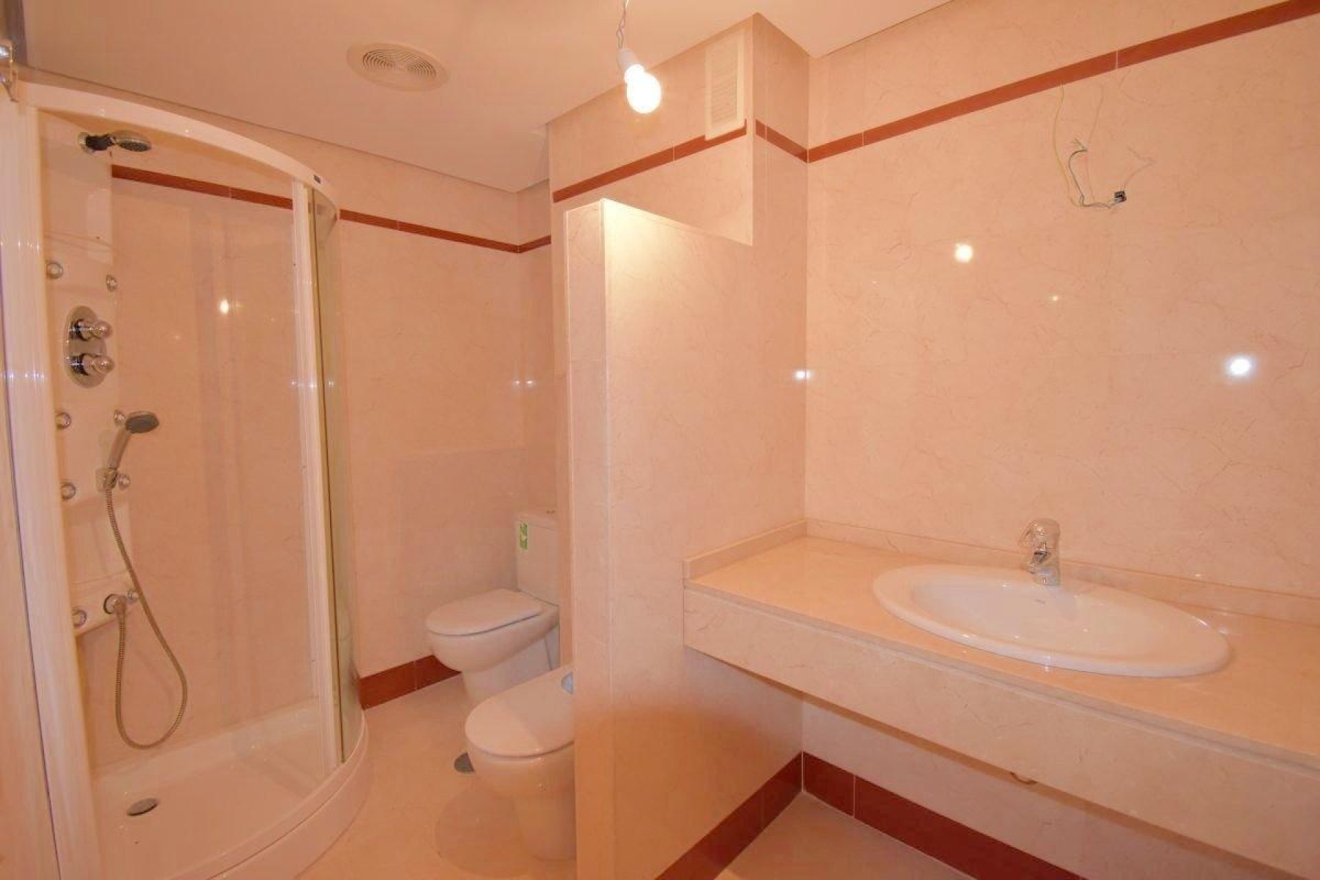 Használt Ingatlanok - Apartman -
Torrevieja - Centrum - Muelle Pesquero