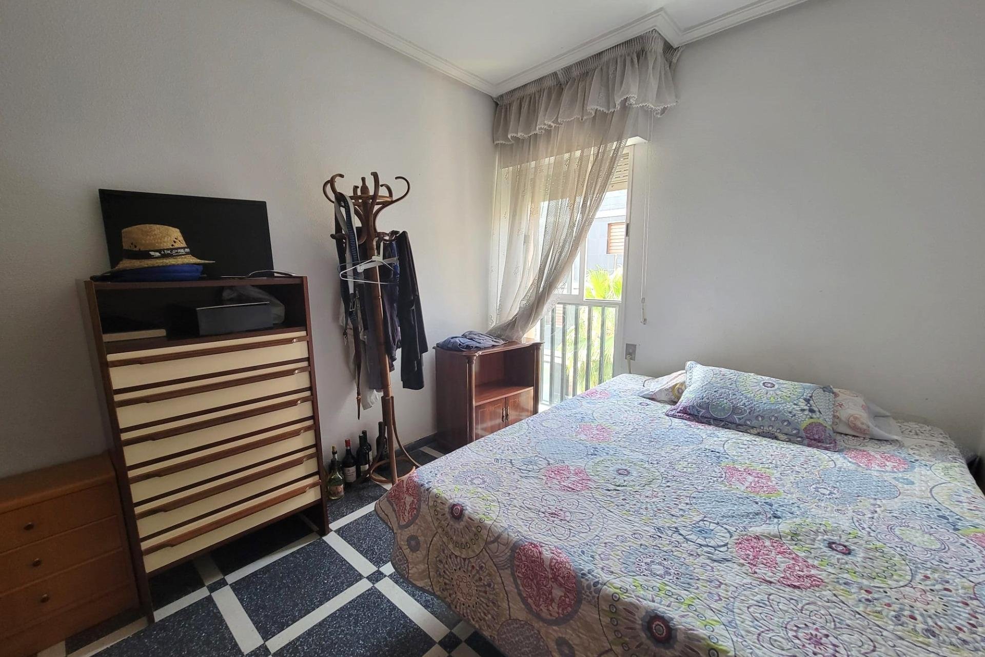 Használt Ingatlanok - Apartman -
Torrevieja - Centrum