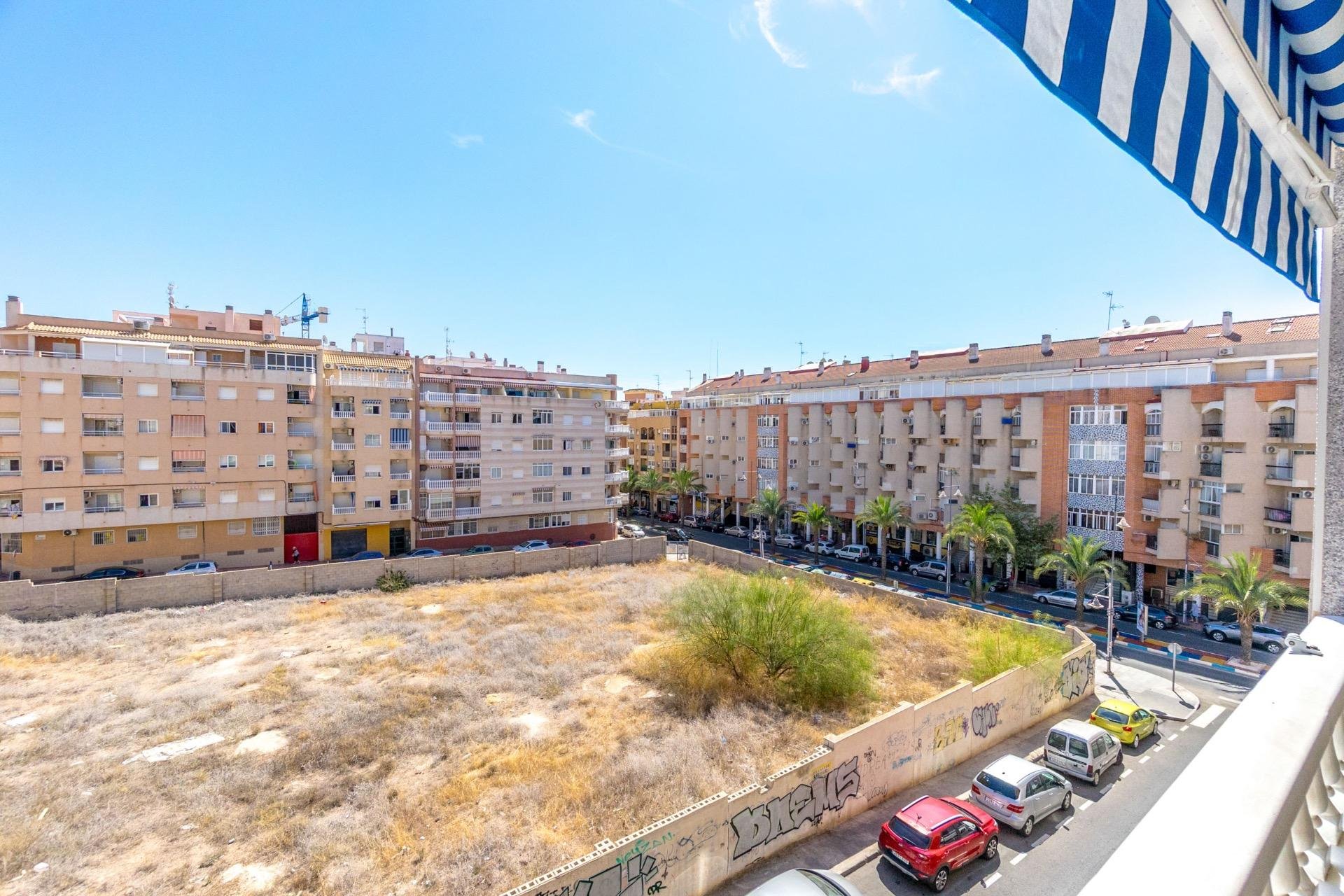 Használt Ingatlanok - Apartman -
Torrevieja - Centrum