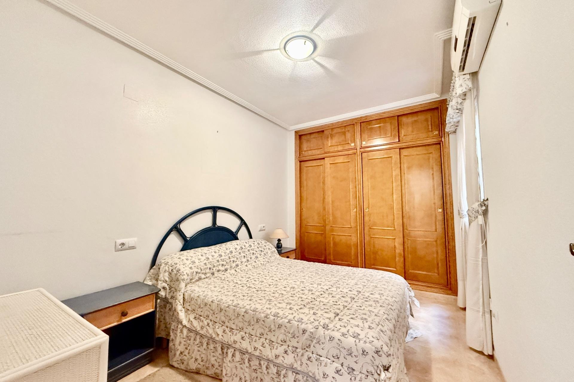 Használt Ingatlanok - Apartman -
Torrevieja - Centrum