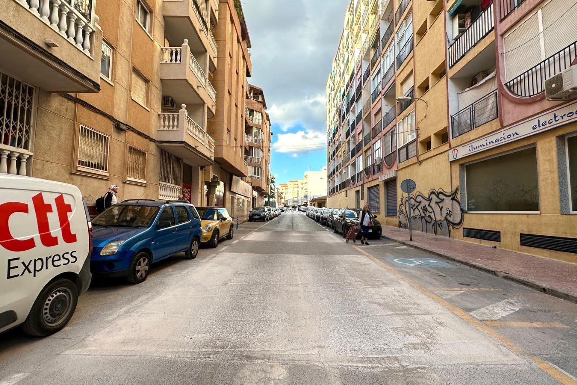 Használt Ingatlanok - Apartman -
Torrevieja - Centrum