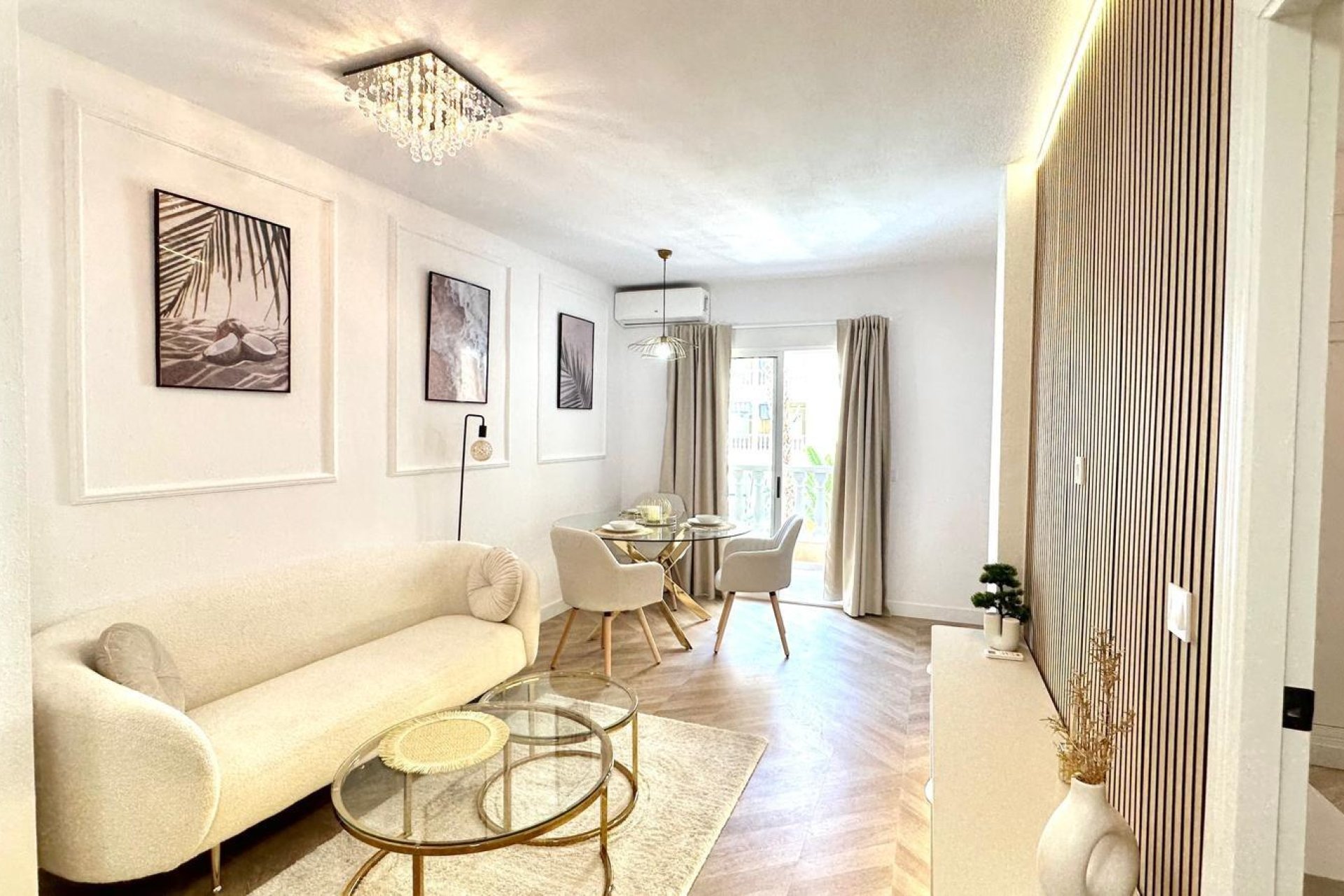 Használt Ingatlanok - Apartman -
Torrevieja - Centrum