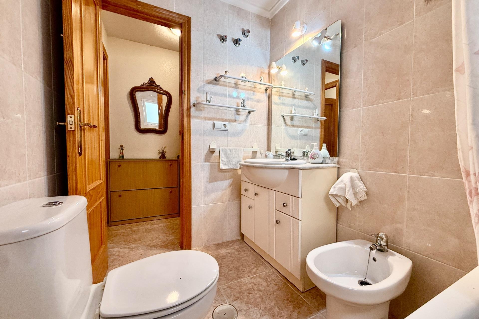 Használt Ingatlanok - Apartman -
Torrevieja - Centrum