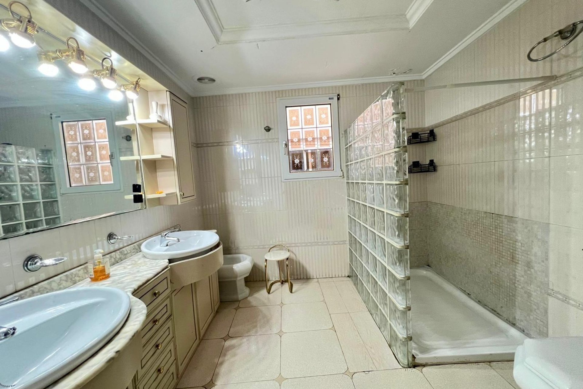 Használt Ingatlanok - Apartman -
Torrevieja - Centrum