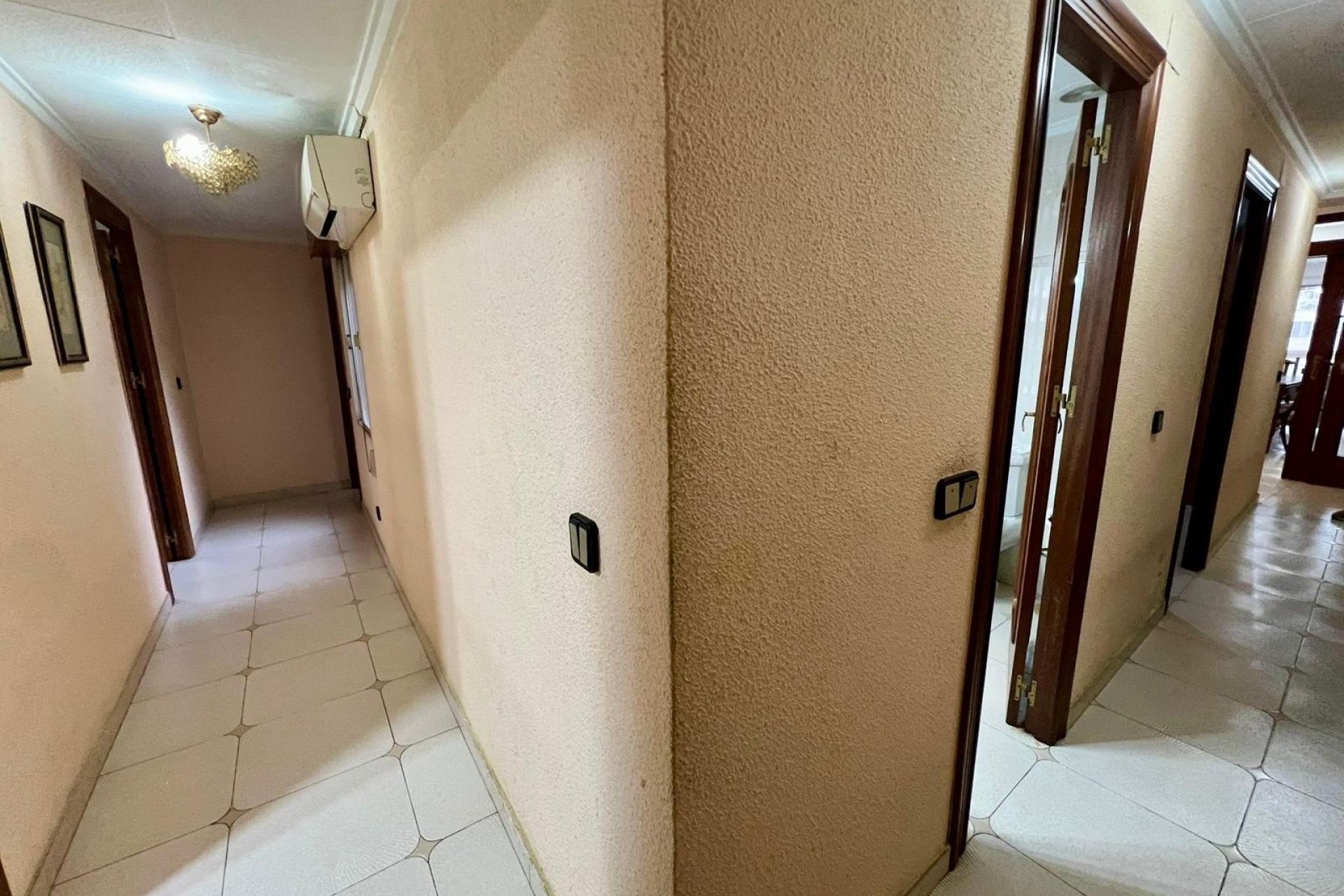 Használt Ingatlanok - Apartman -
Torrevieja - Centrum