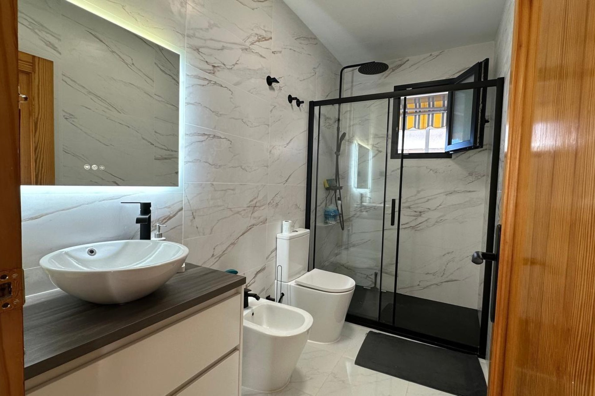 Használt Ingatlanok - Apartman -
Torrevieja - Centrum