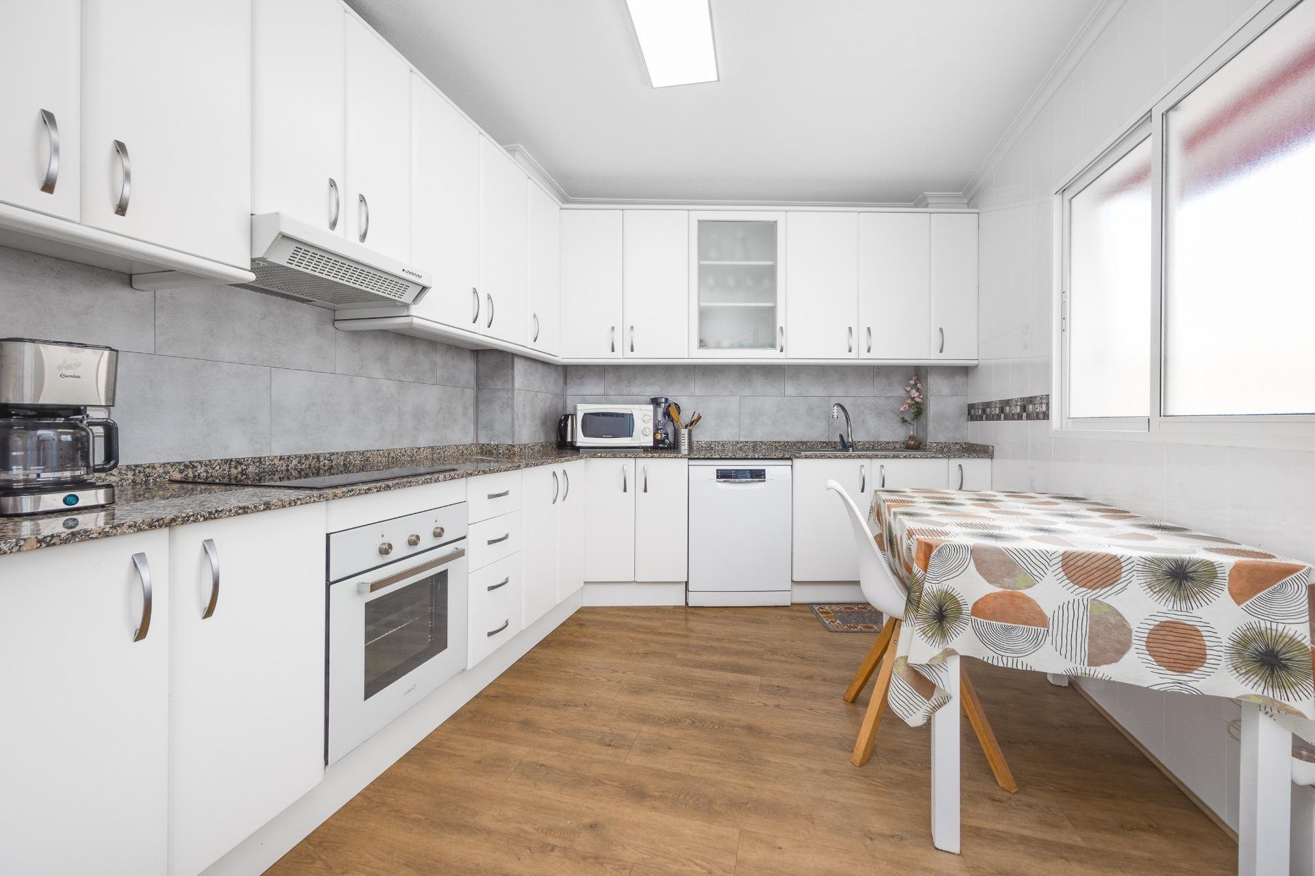 Használt Ingatlanok - Apartman -
Torrevieja - Centrum