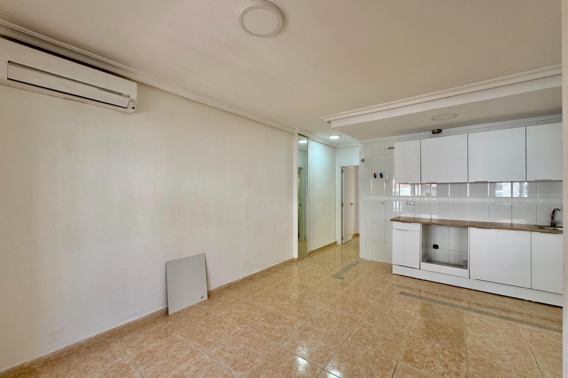 Használt Ingatlanok - Apartman -
Torrevieja - Centrum