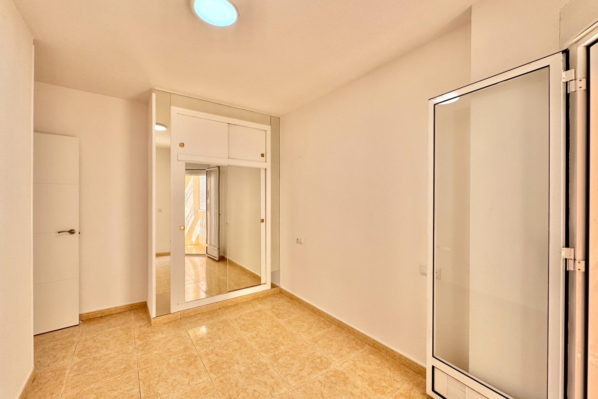 Használt Ingatlanok - Apartman -
Torrevieja - Centrum