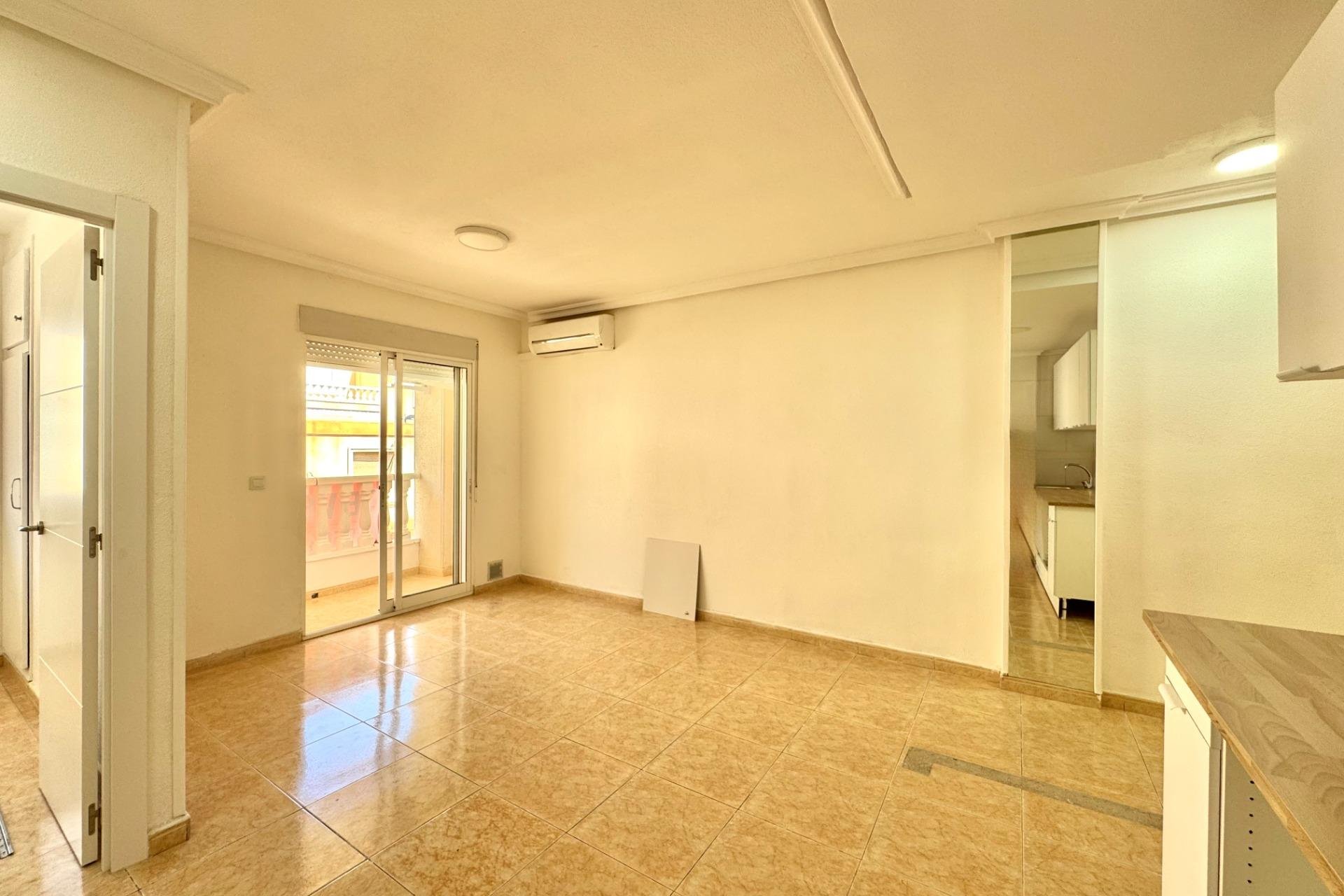 Használt Ingatlanok - Apartman -
Torrevieja - Centrum