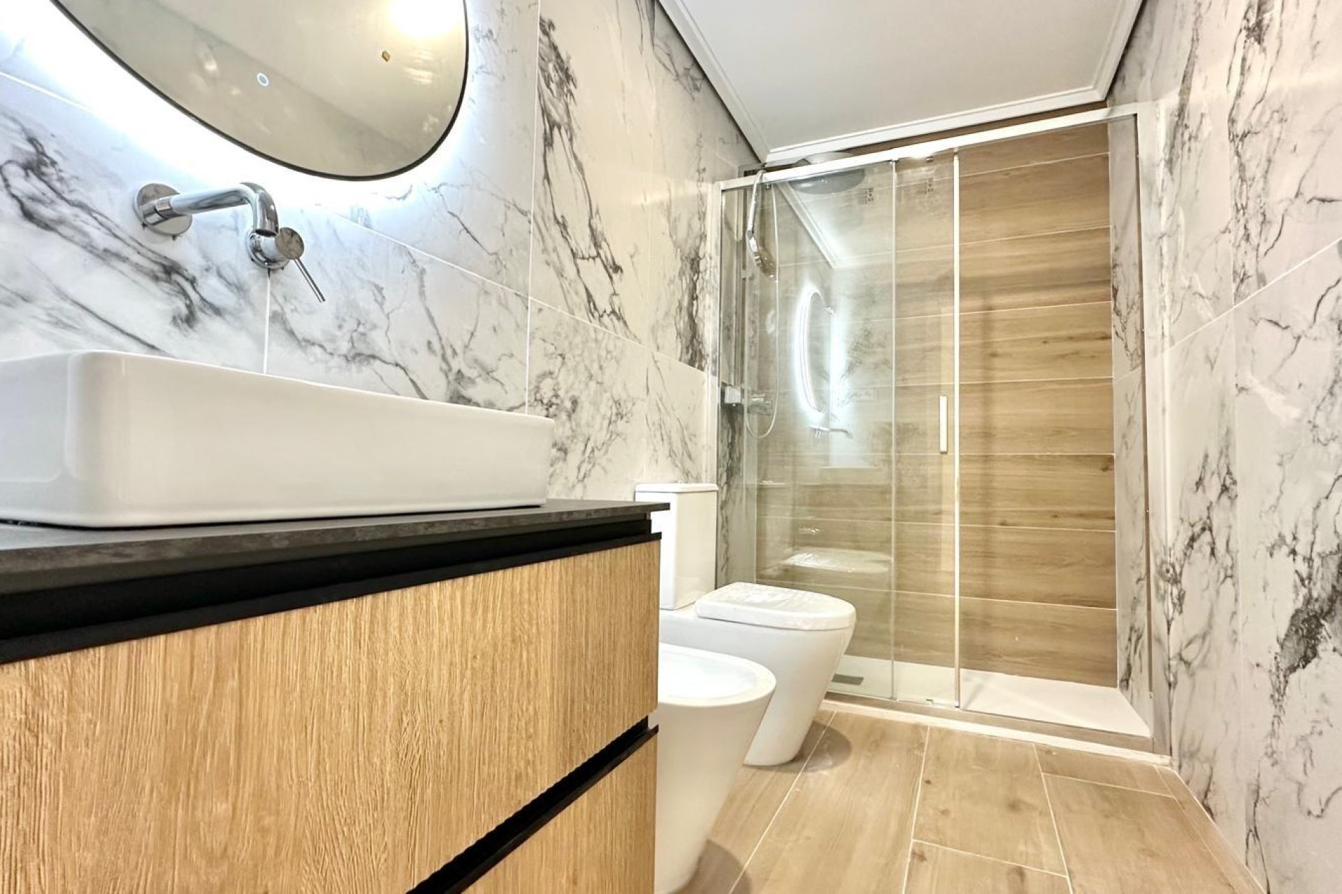 Használt Ingatlanok - Apartman -
Torrevieja - Centrum