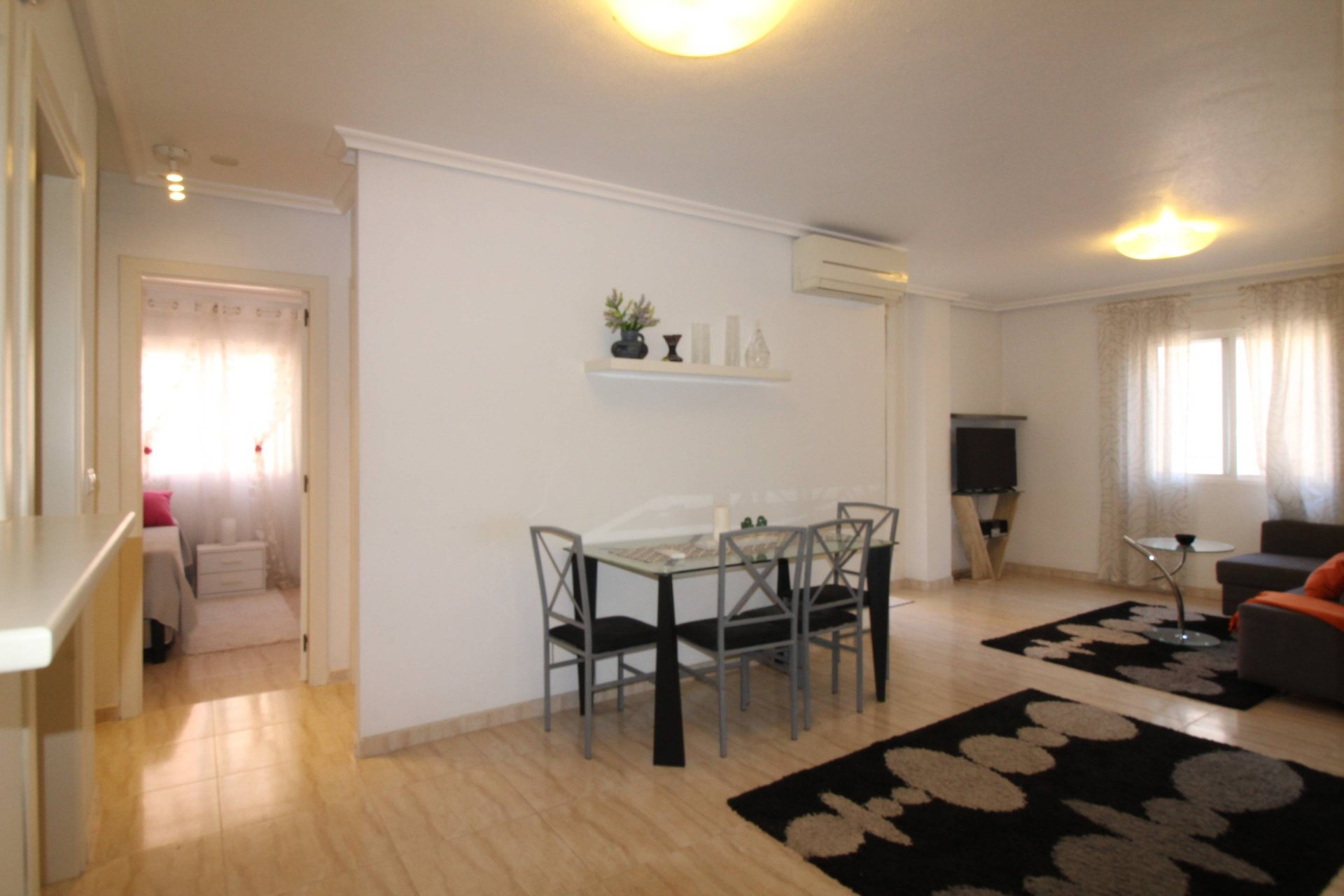 Használt Ingatlanok - Apartman -
Torrevieja - Centrum