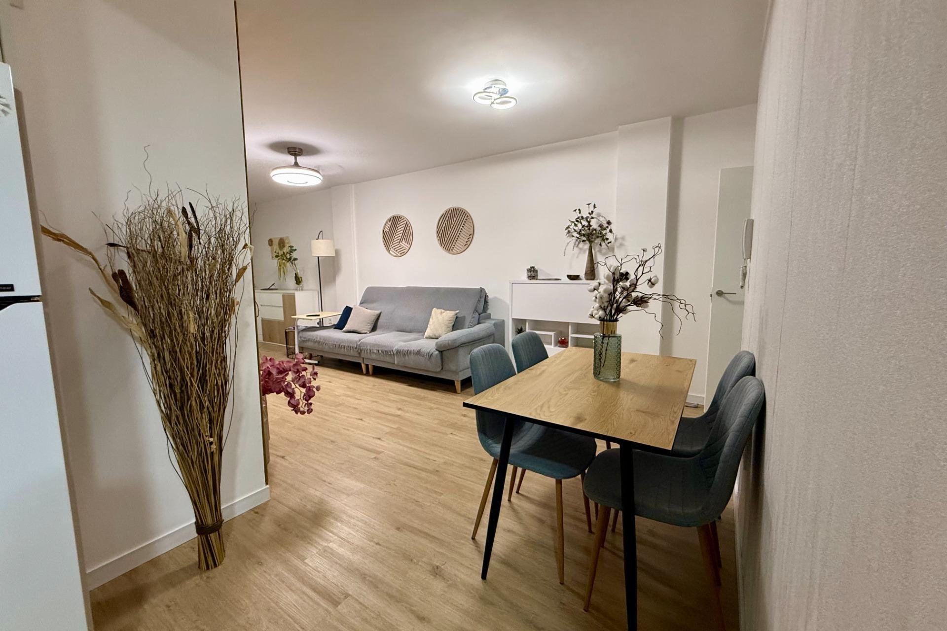 Használt Ingatlanok - Apartman -
Torrevieja - Centrum